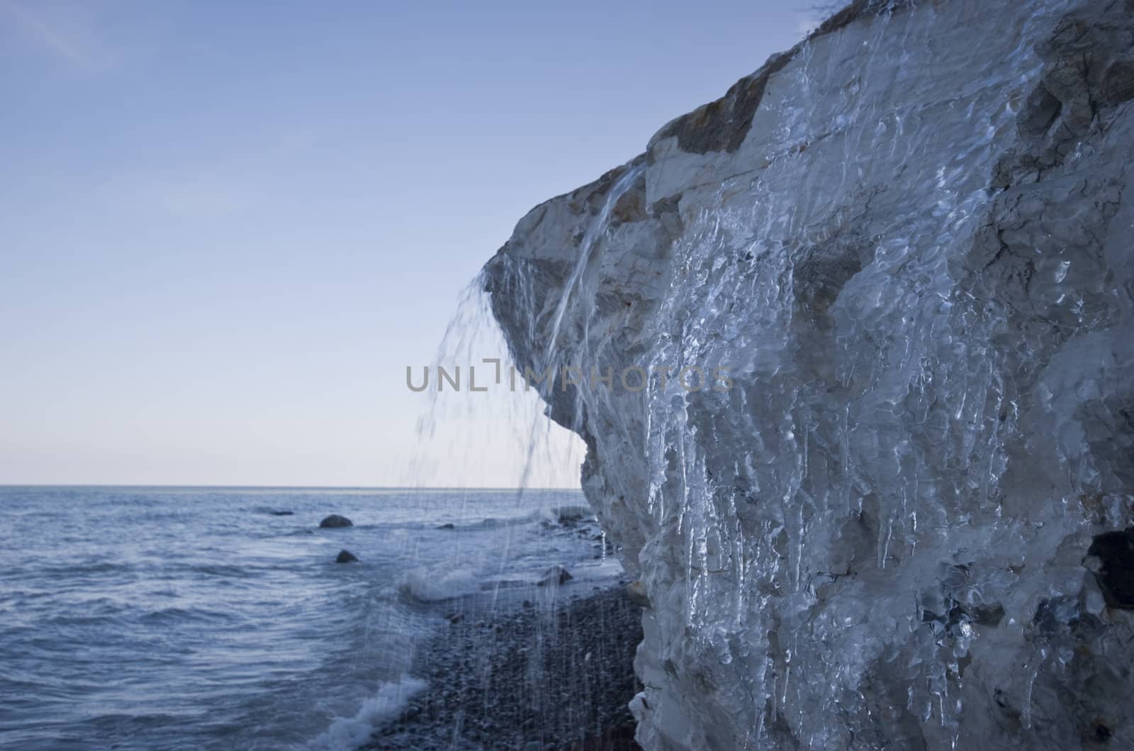 frozen runlet on the chalk cliffs of R�