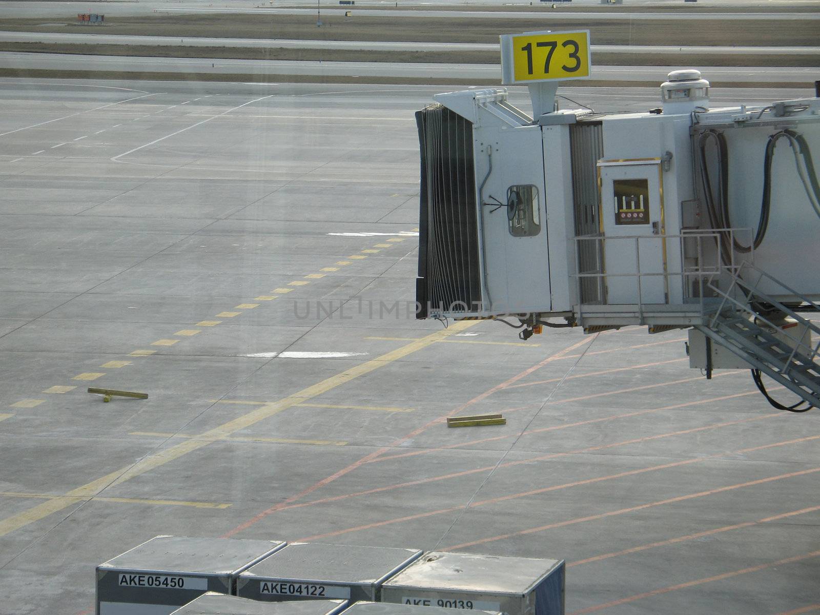 empty airplane gate by mmm