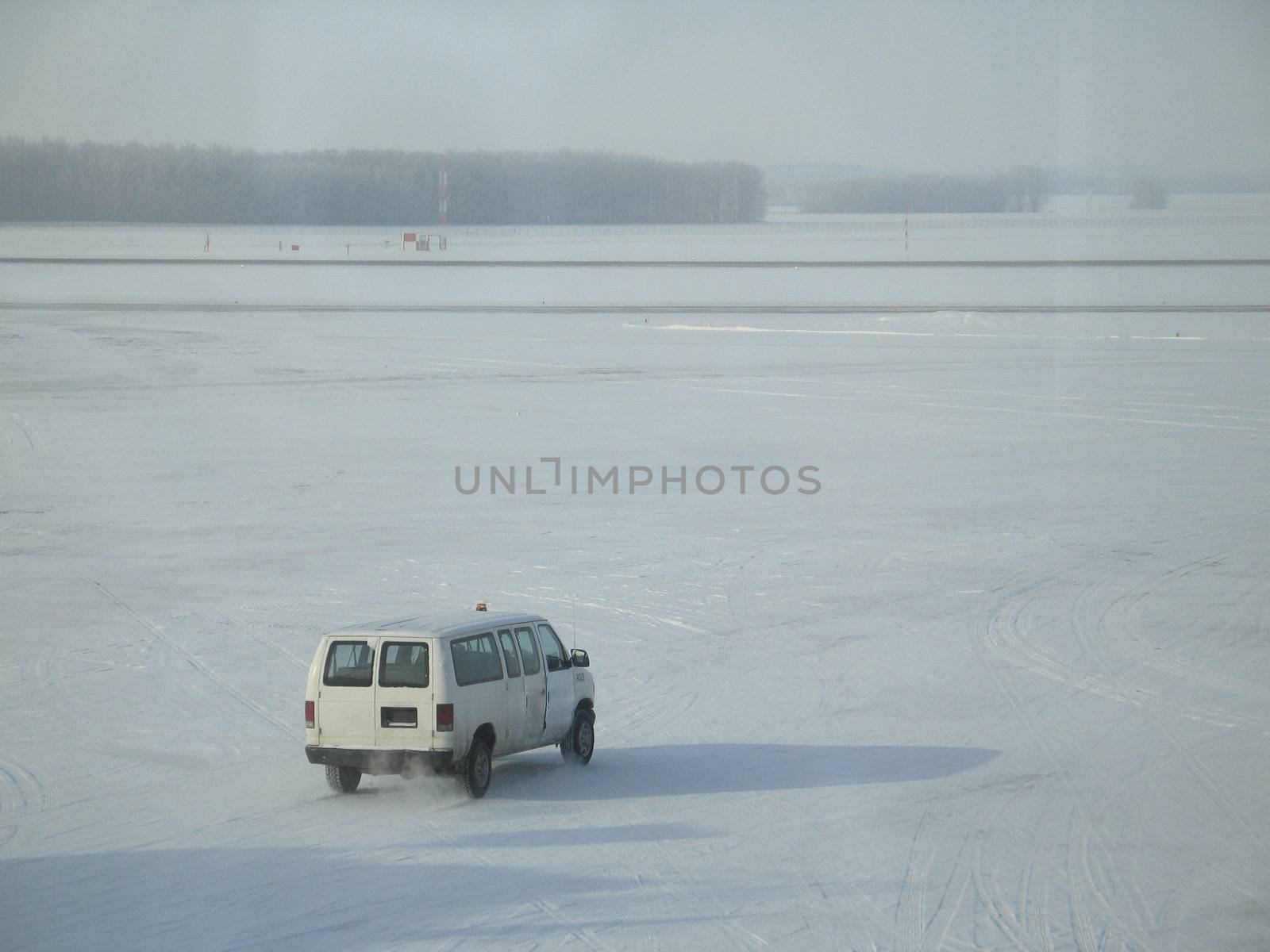 truck on snow by mmm