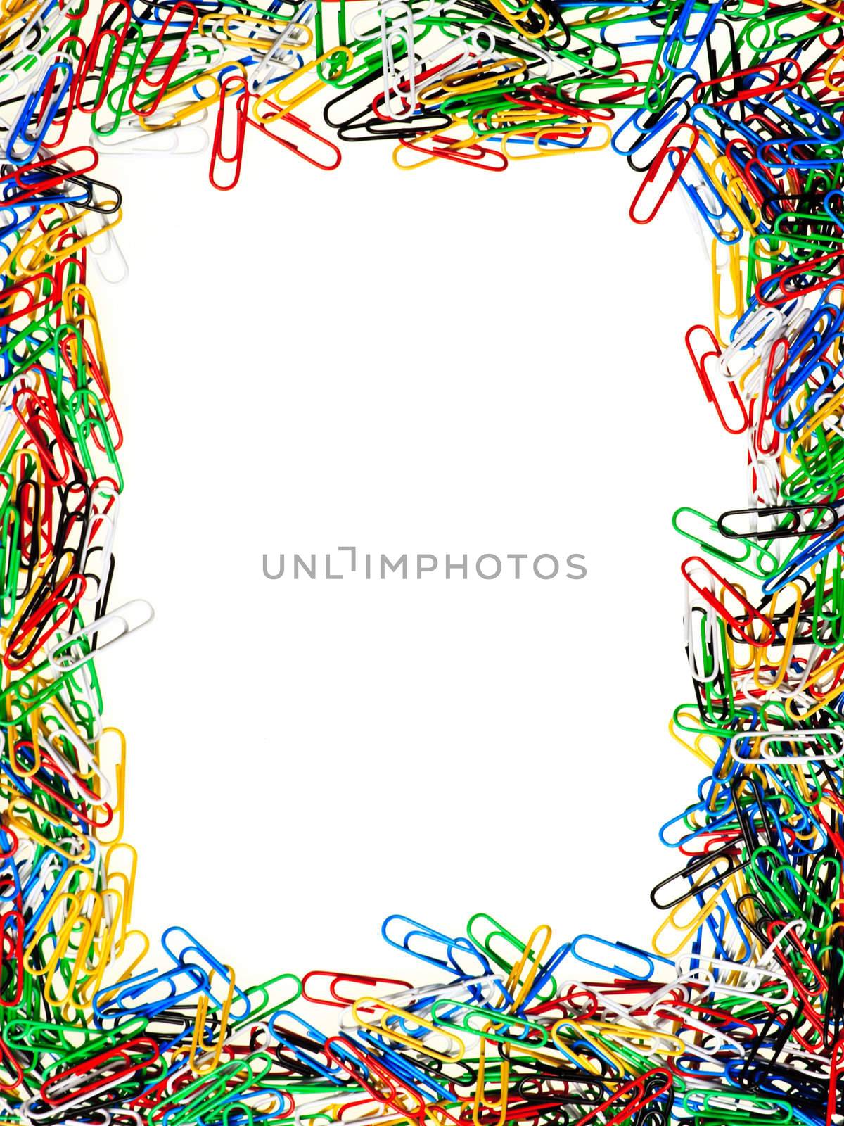 Paper clips of different colors frame