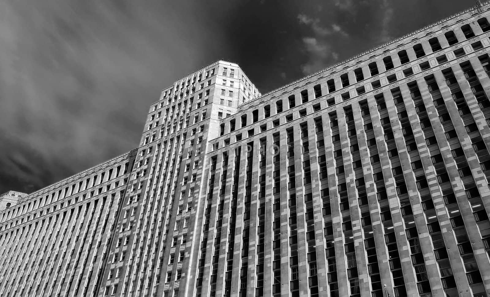 Picture of a massive skyscraper in Chicago (in B&W)