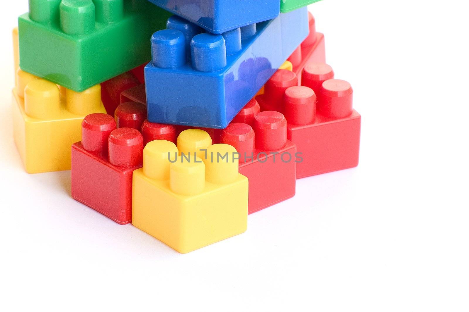 colored blocks by miradrozdowski