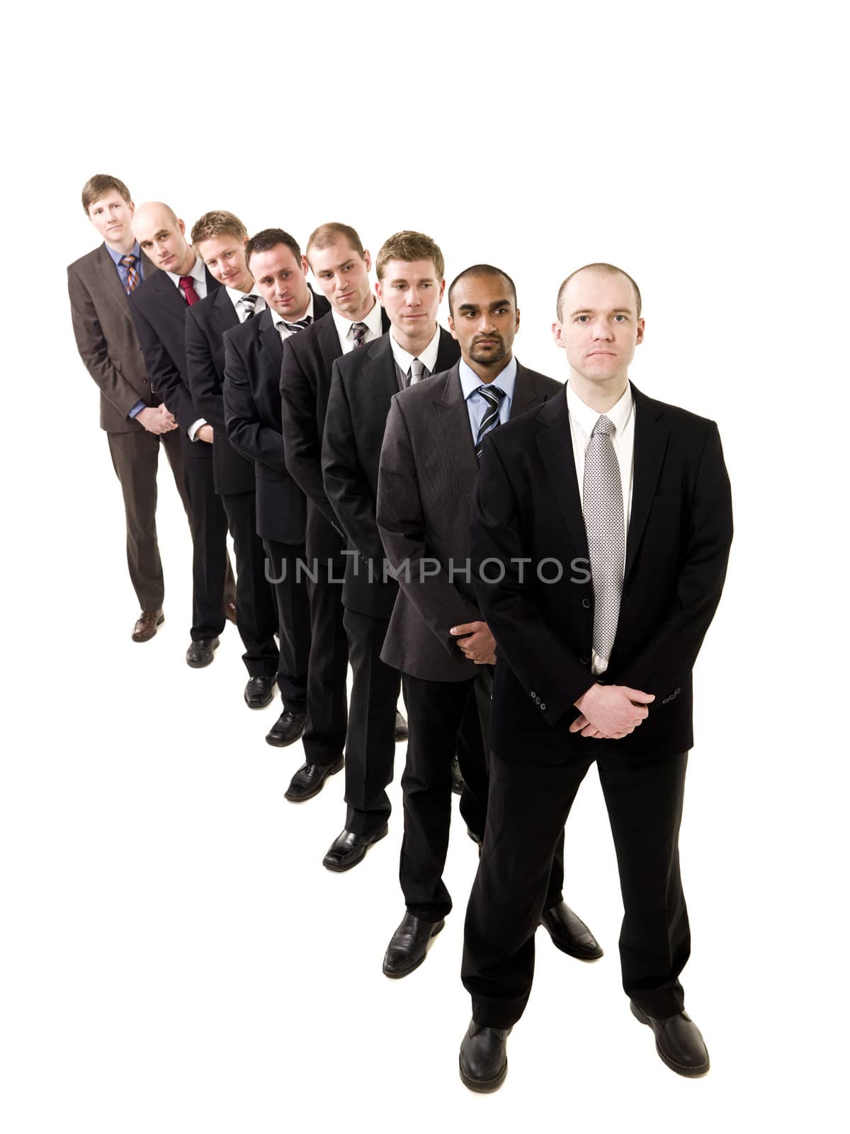 Businessmen on a line by gemenacom
