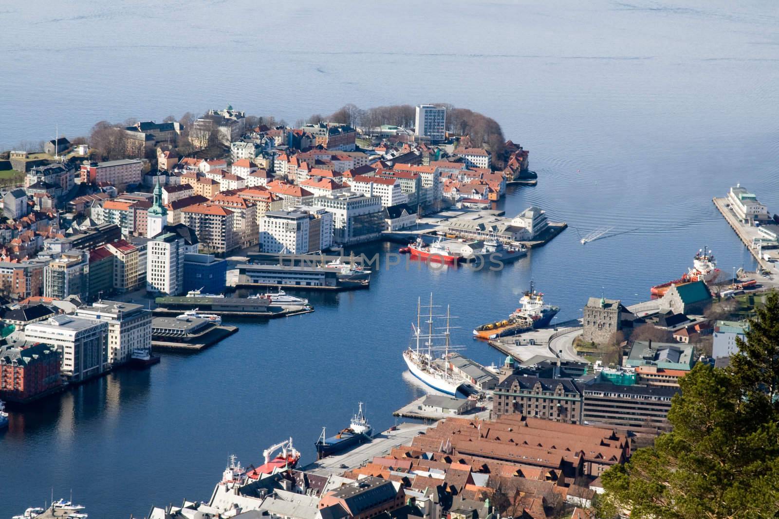 Bergen by SveinOttoJacobsen