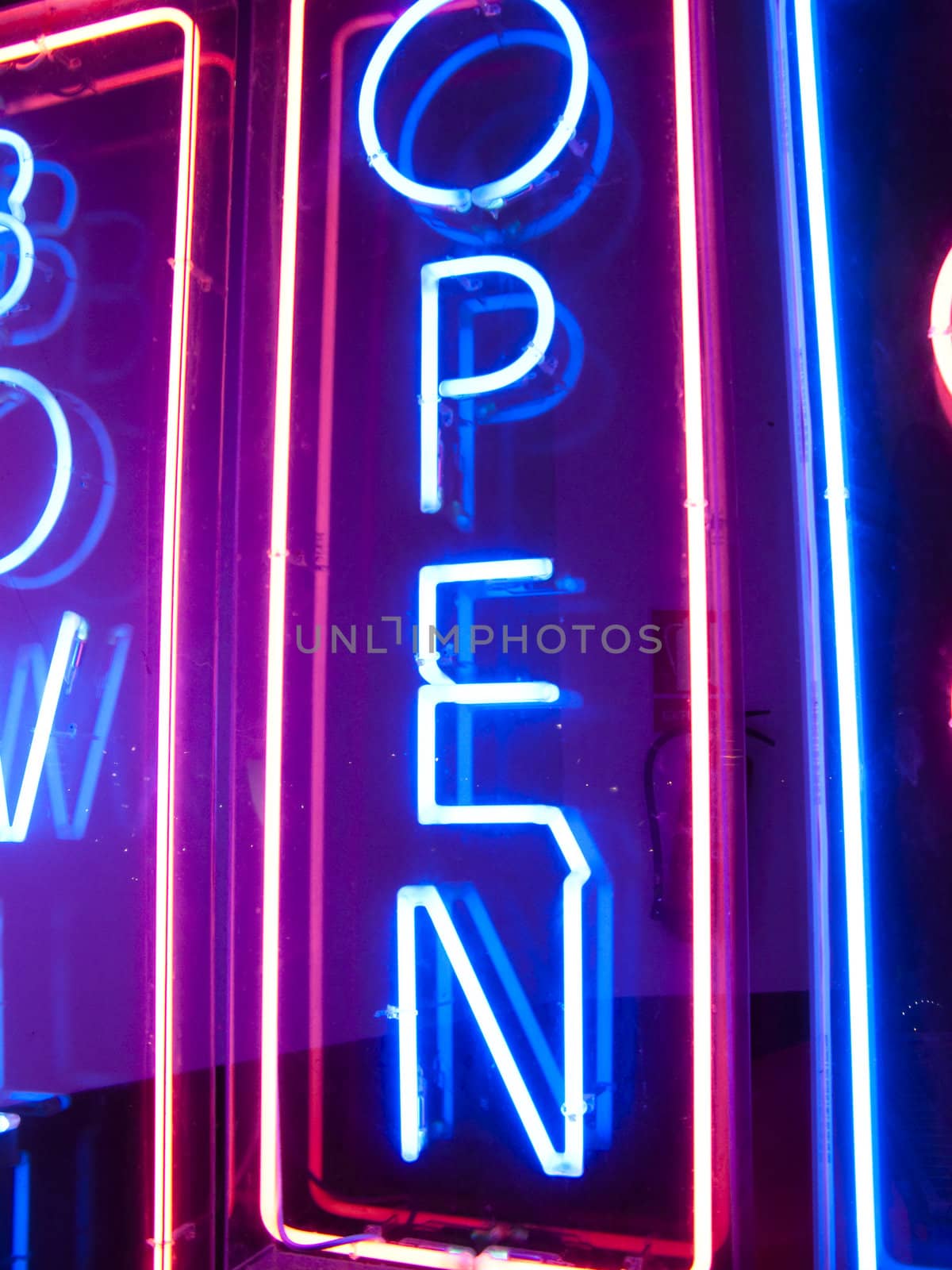 Neon�s picture with vivid colors