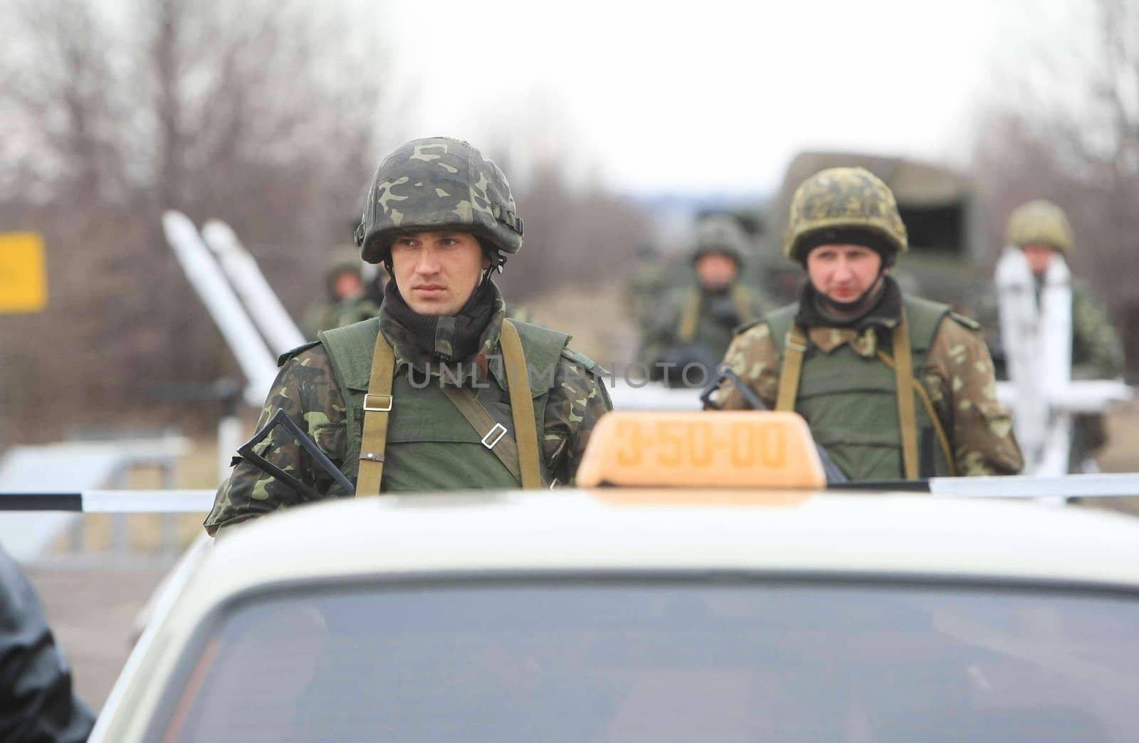 Soldier of UkrPolBat Ukrainian-Polish battalion peacekeeper during the military exercises in Velykopolovetsk combined arms training area in Kyiv March 13, 2008. Ukraine