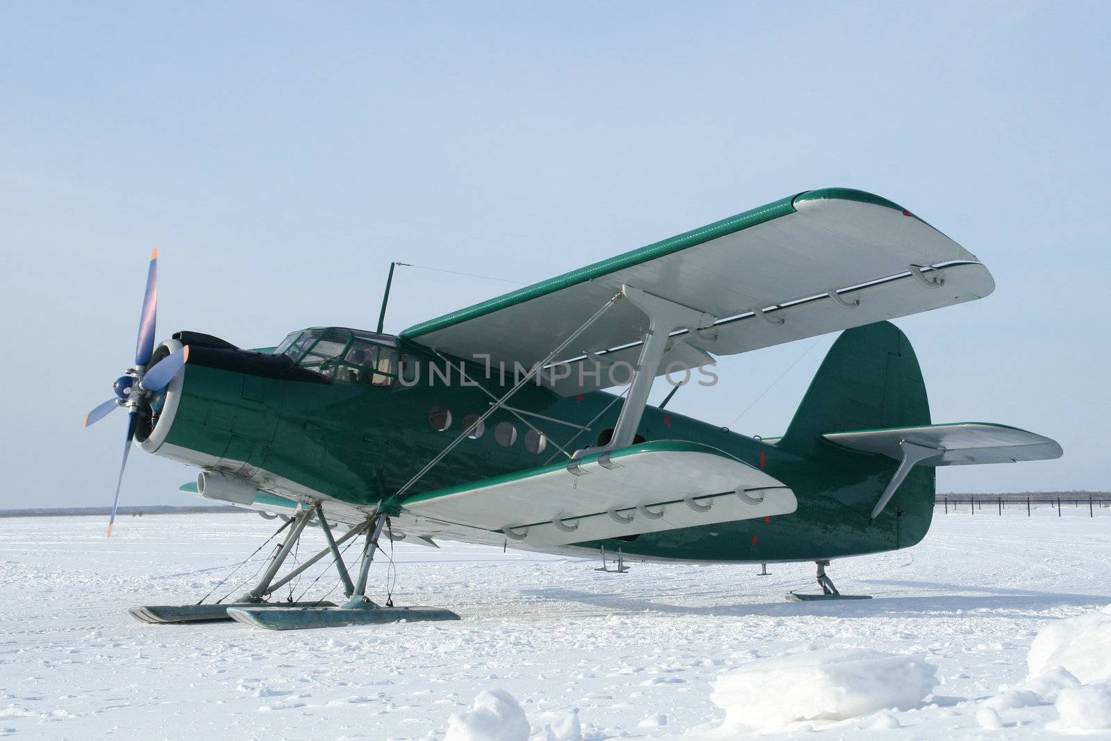 plane with skis  by skutin