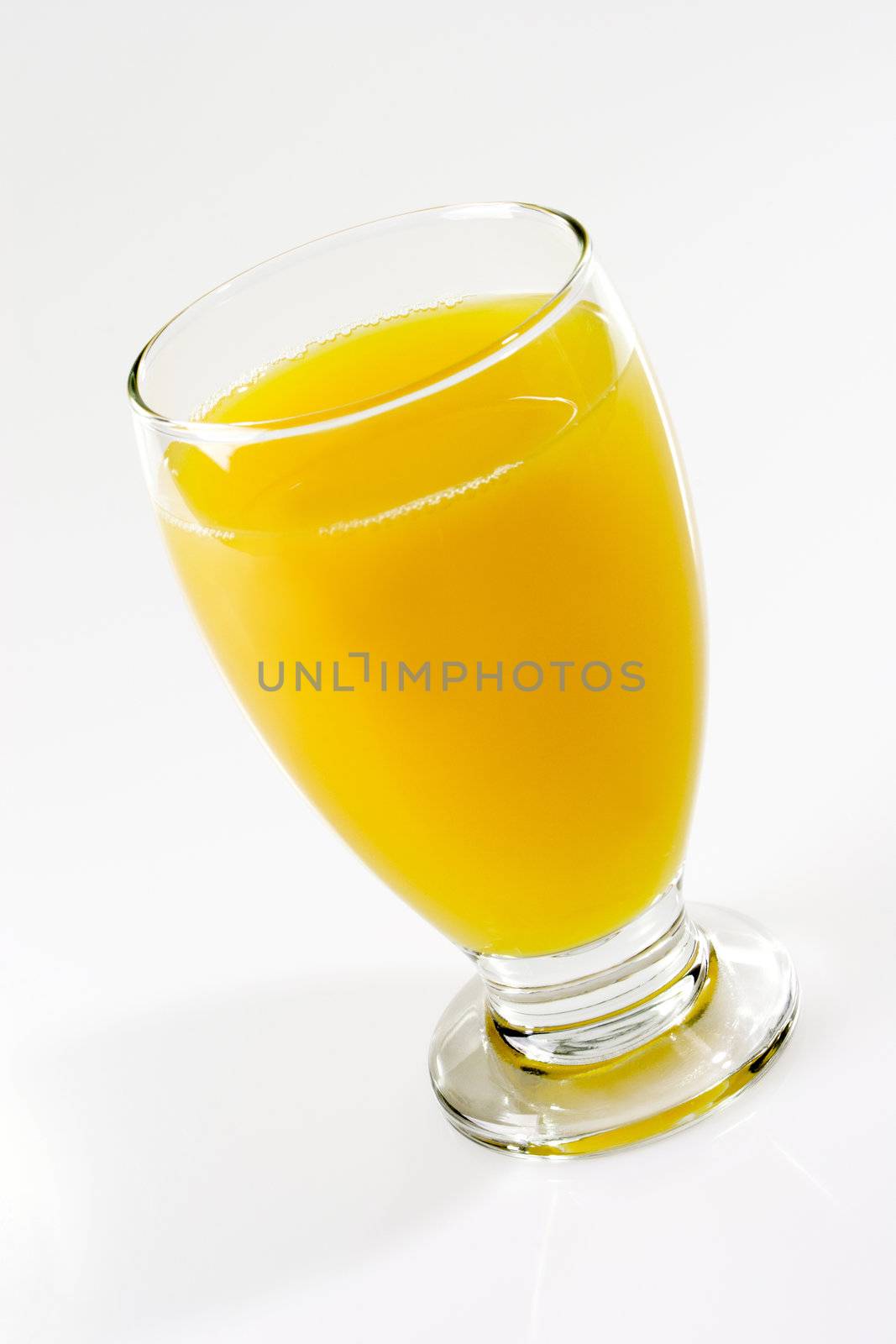 Juice of Oranges by Teamarbeit
