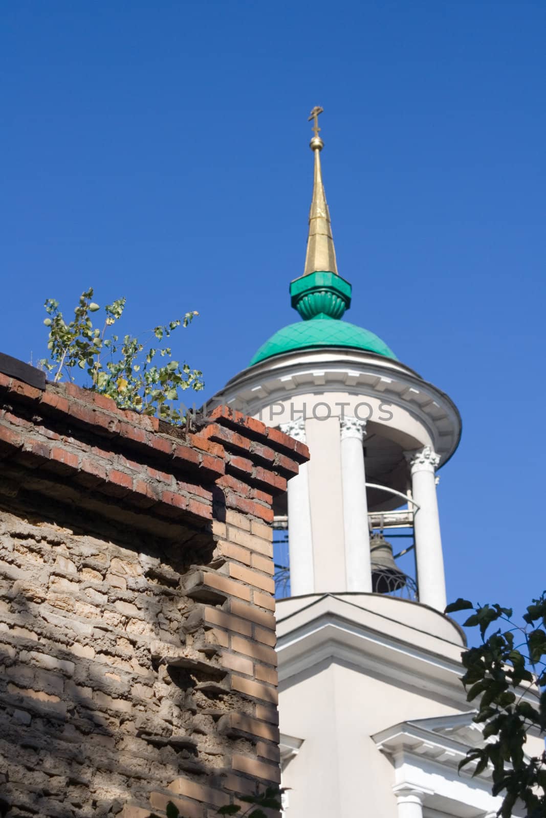 Troitsy Zhivonachal'noy church on Pyatnitskoe cemetry in Moscow by tsvgloom