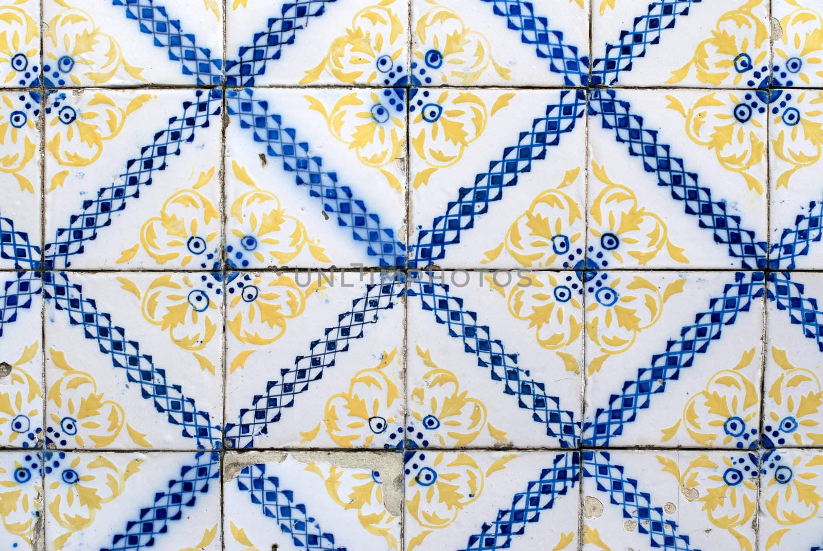 Portuguese glazed tiles 036 by homydesign
