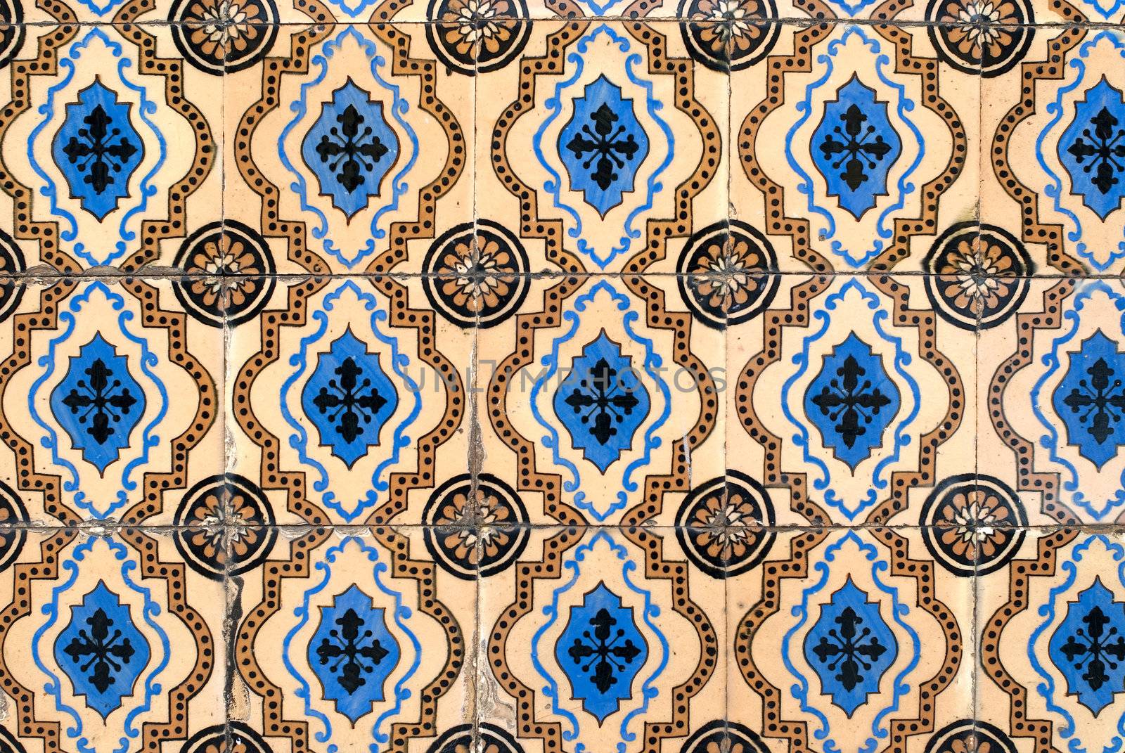 Portuguese glazed tiles 045 by homydesign