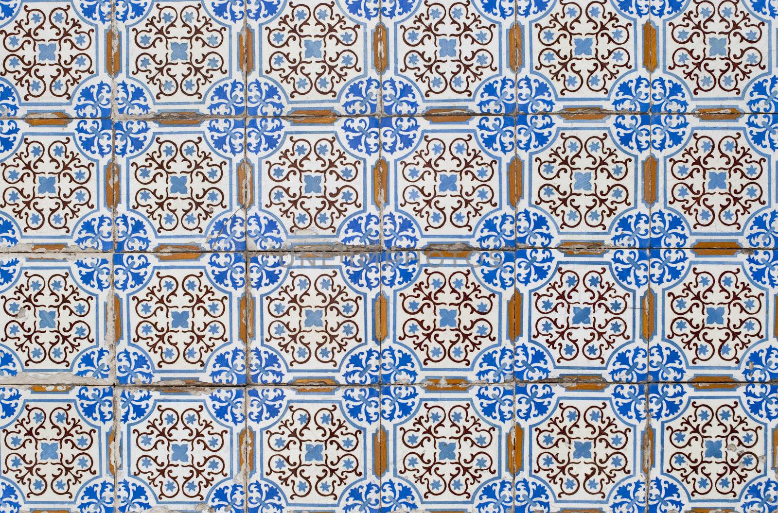 Portuguese glazed tiles 065 by homydesign