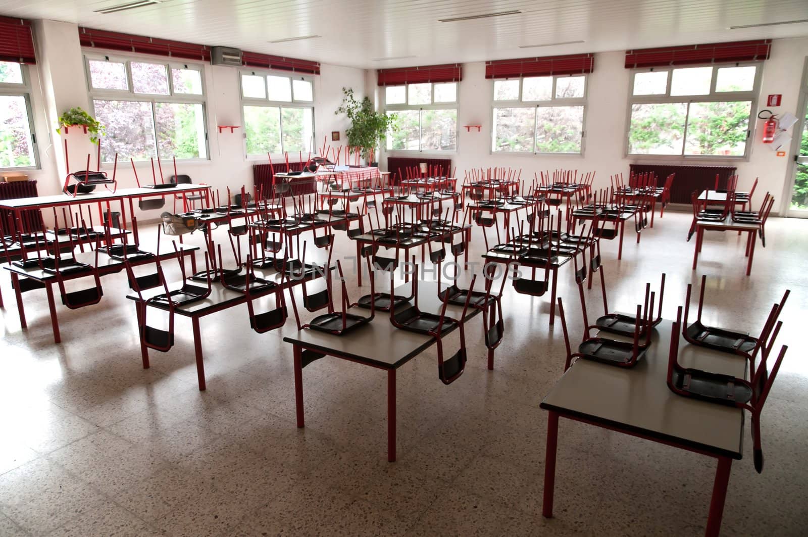 Pre-school refectory with tables and chairs