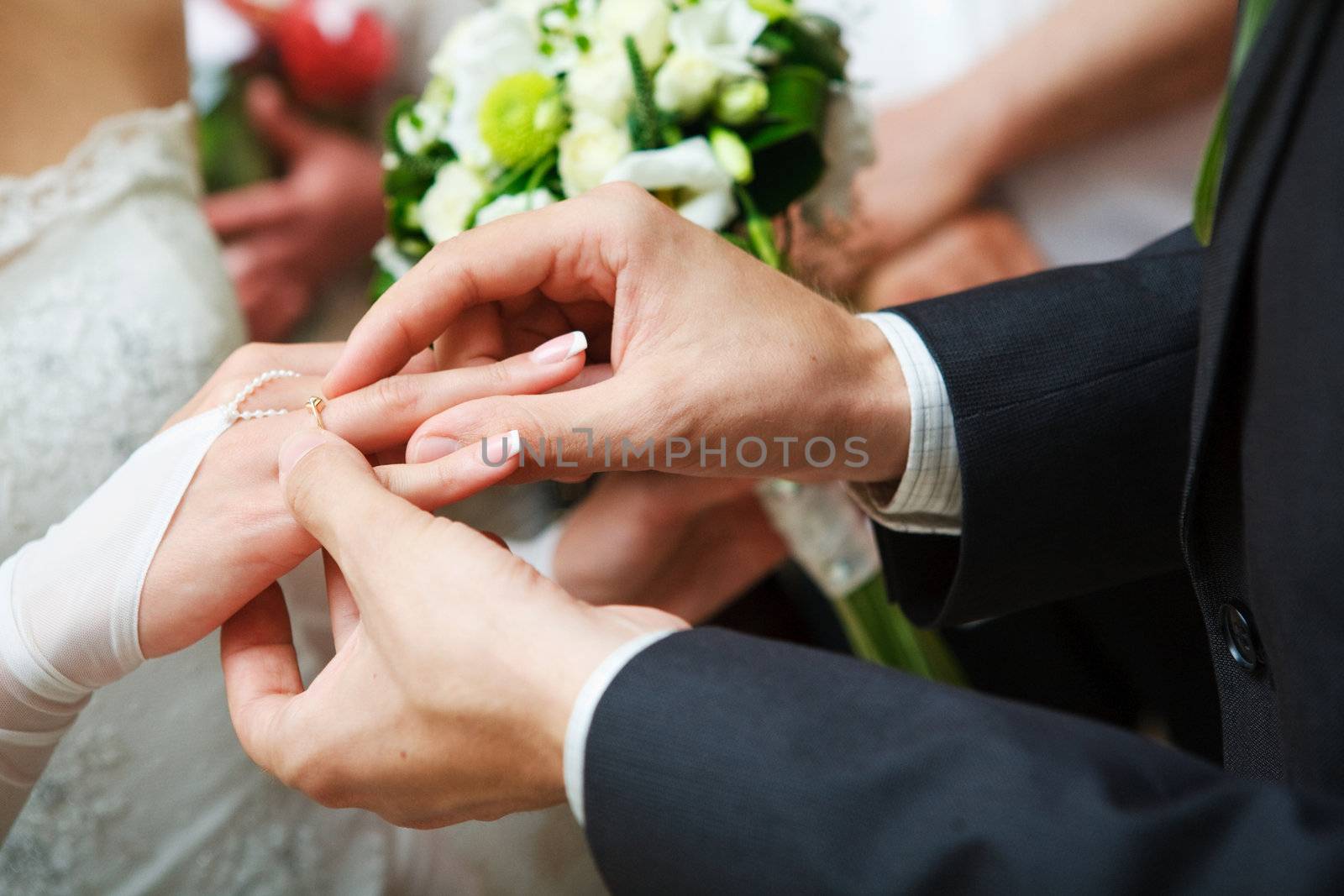 wedding ring by vsurkov