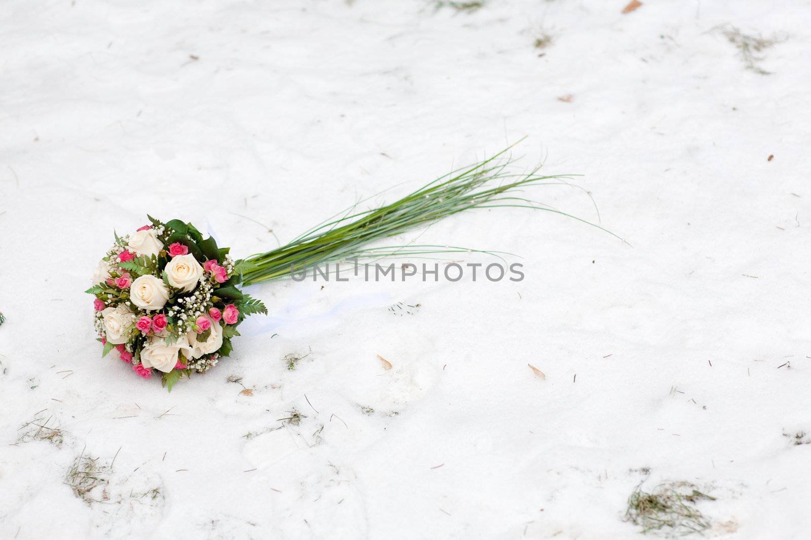 wedding flowers on the snow