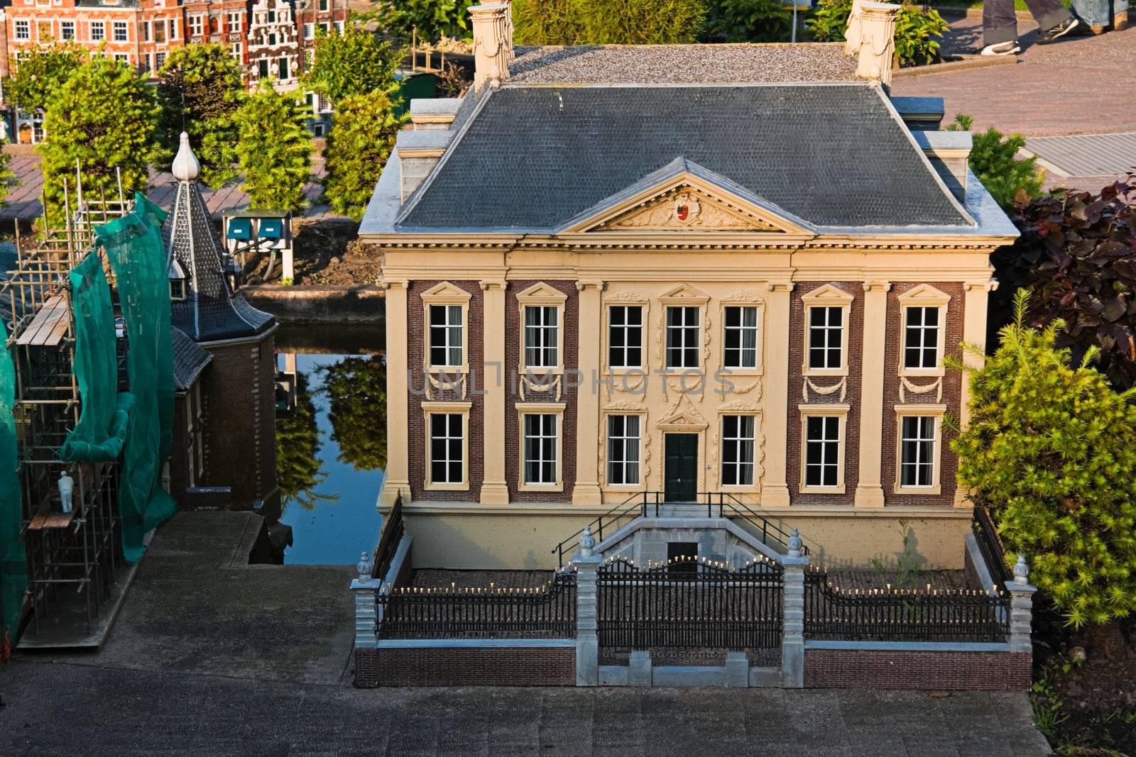 Evening light in Madurodam 2007 by Colette