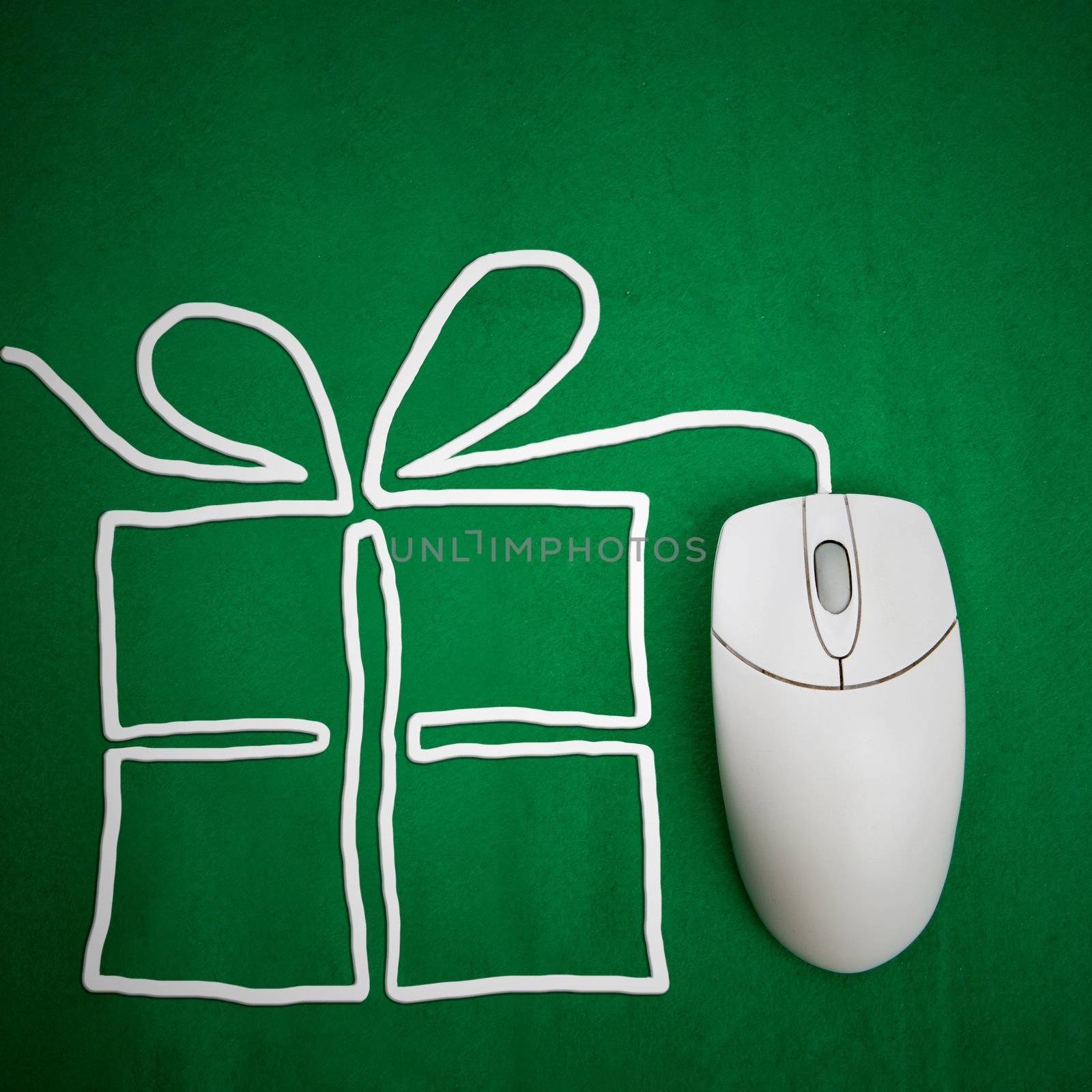 Online present shopping concept, mouse on green background with present