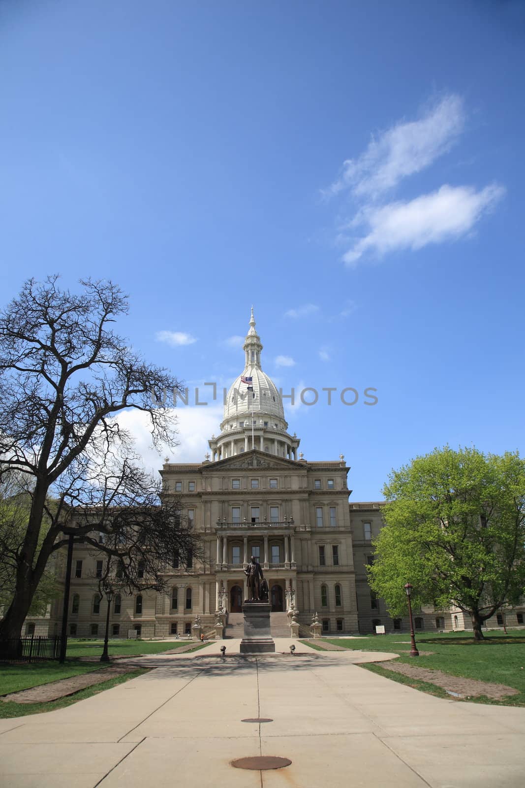 Michigan State Capitol Building by Ffooter