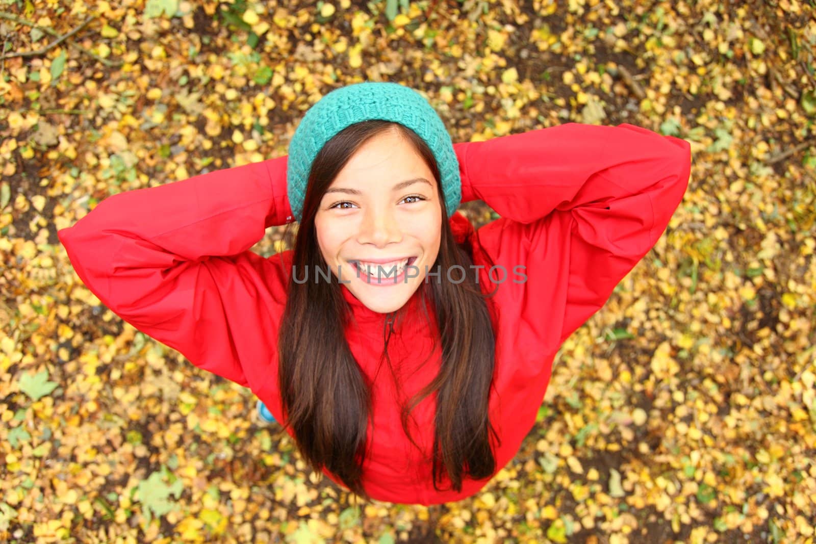 Happy autumn girl by Maridav