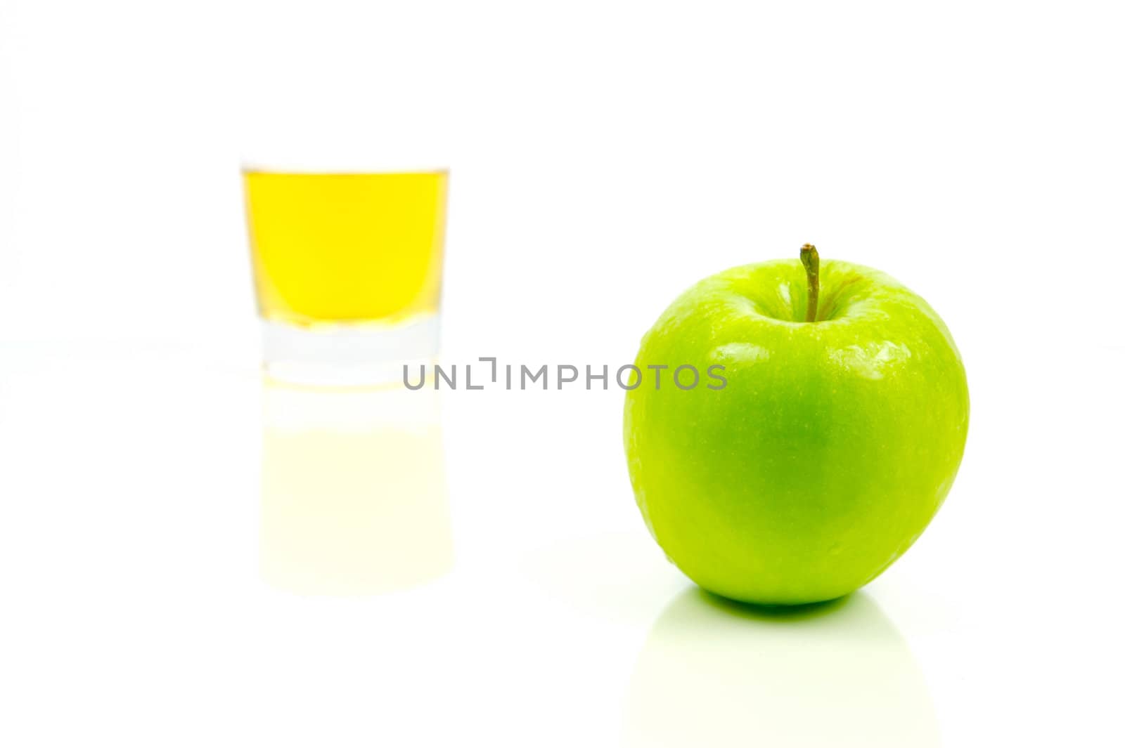 Apple Juice by Kitch