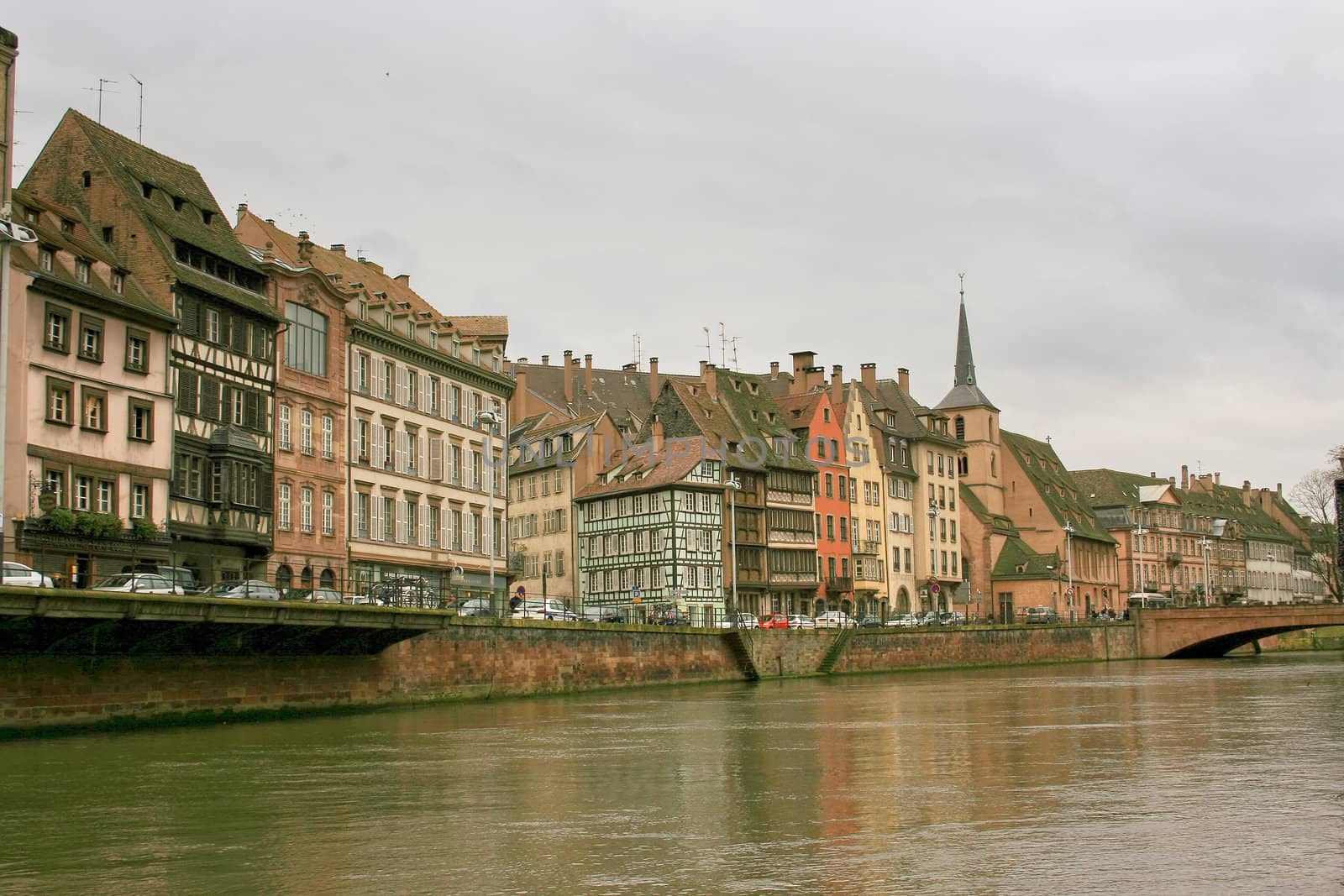 the capital of Alsace in France, border with Germany, Strasbourg