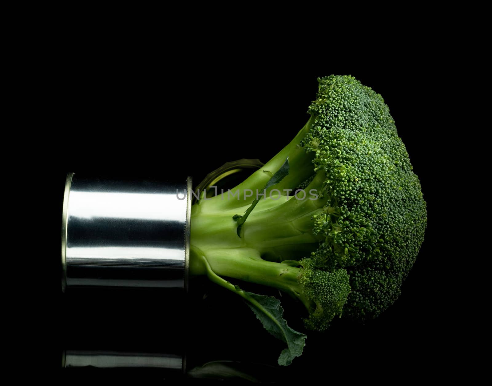 broccoli on a tin can by keko64
