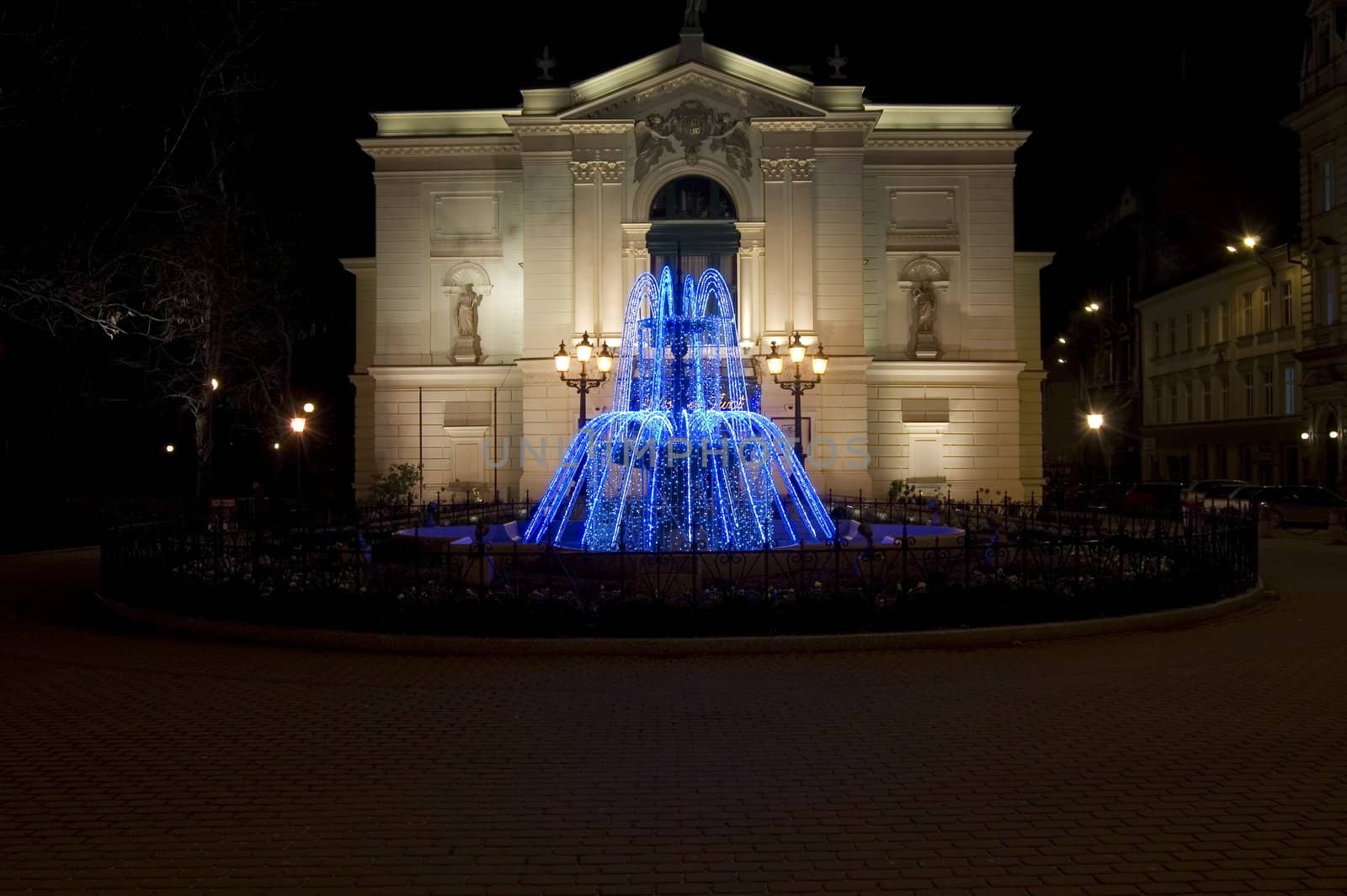 beautiful blue fountain by Gandalfo