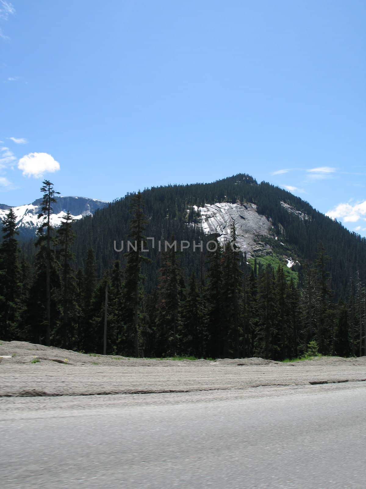 highway by the mountains