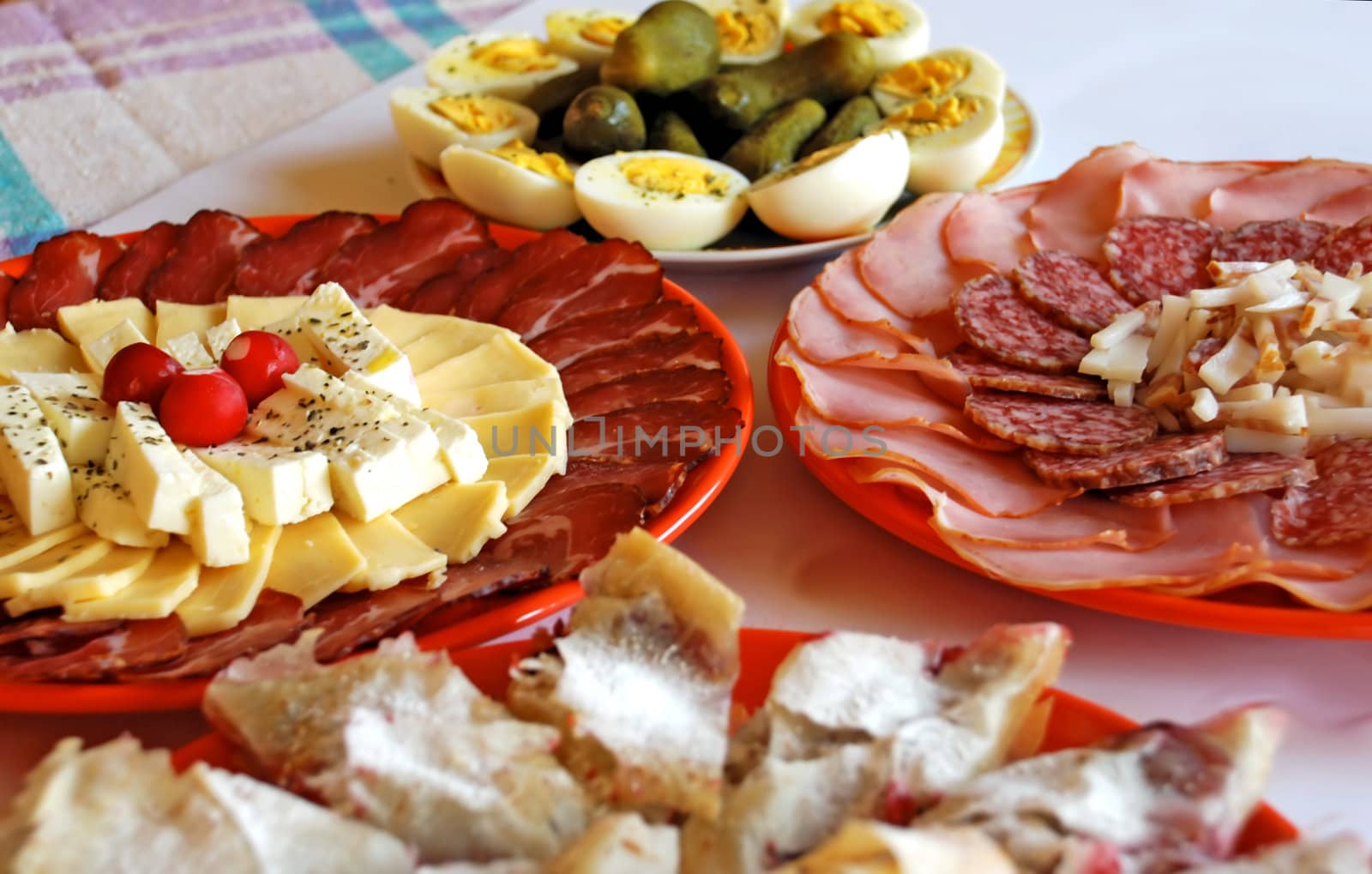 Appetizing meat dishes by simply
