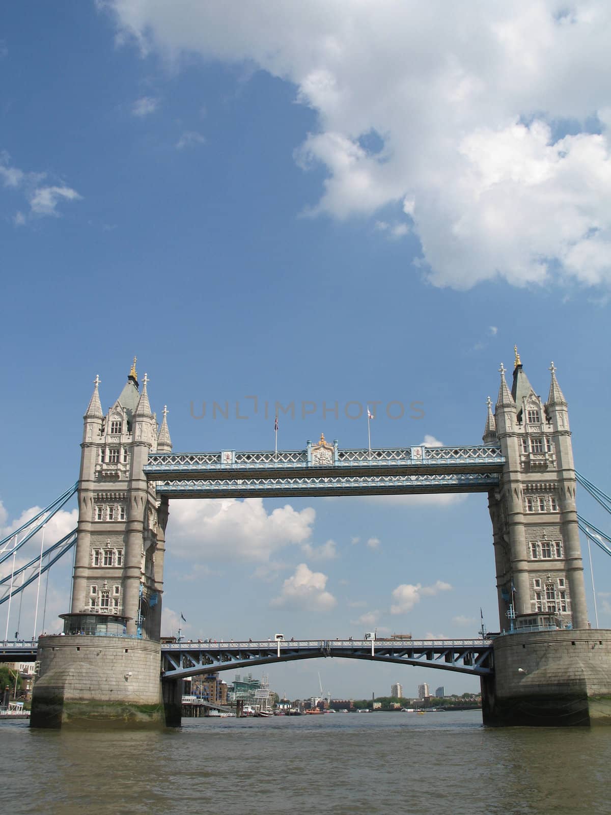 london bridge by mmm