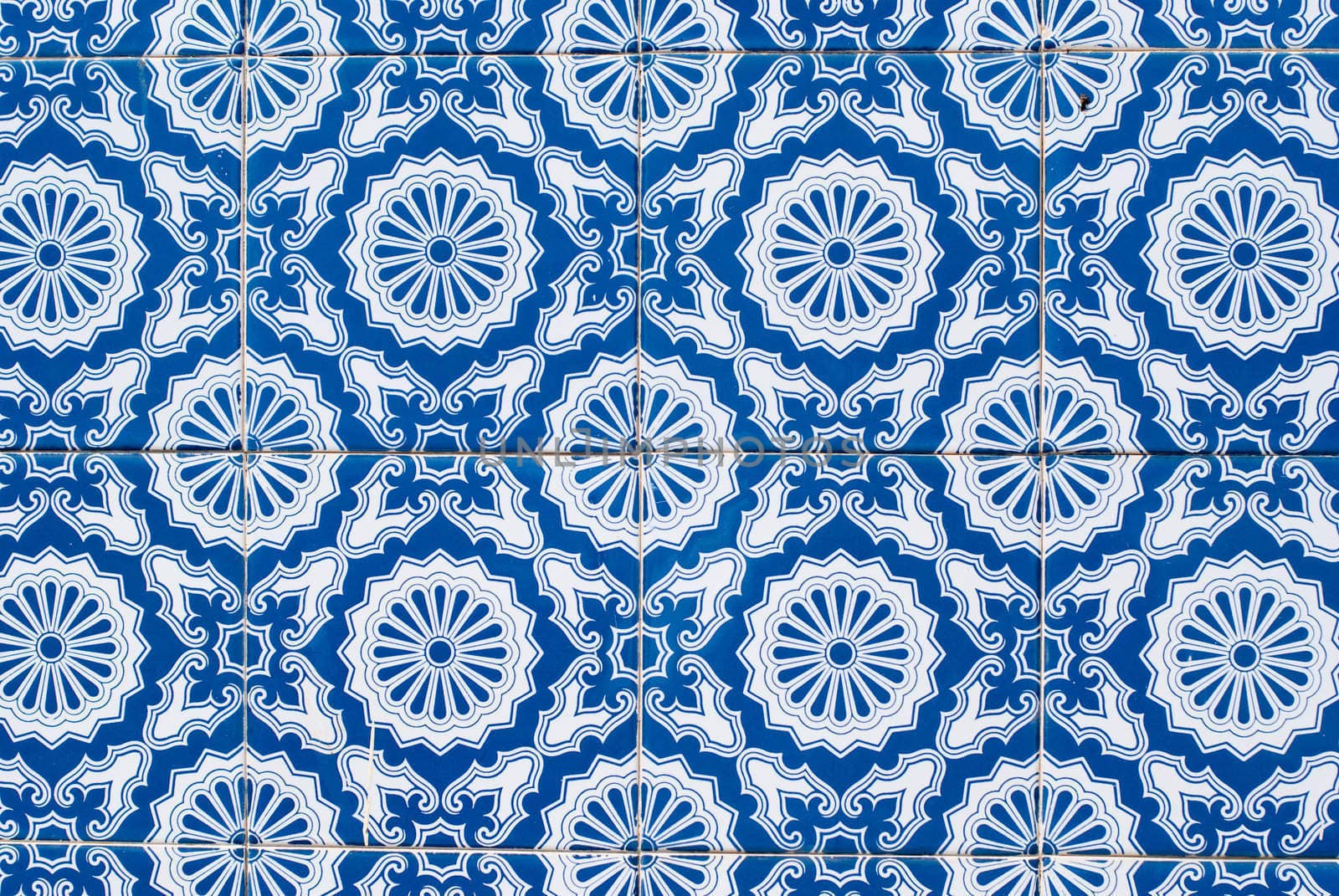 Portuguese glazed tiles 225 by homydesign
