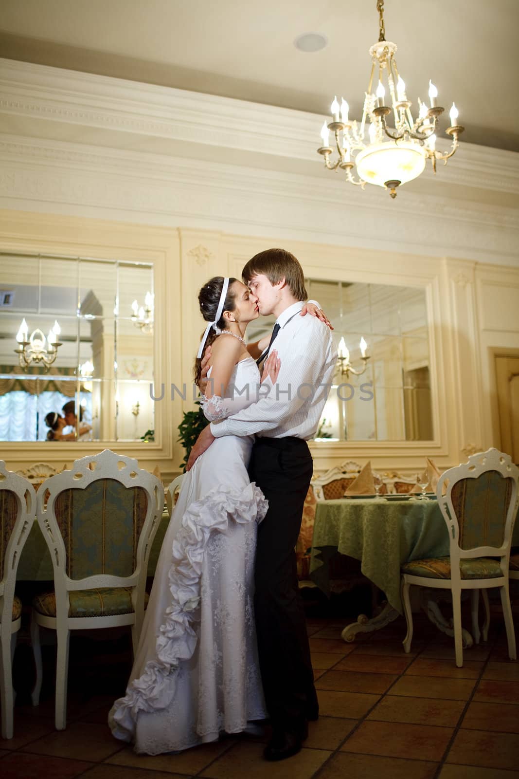 looks of bride and groom in the palace