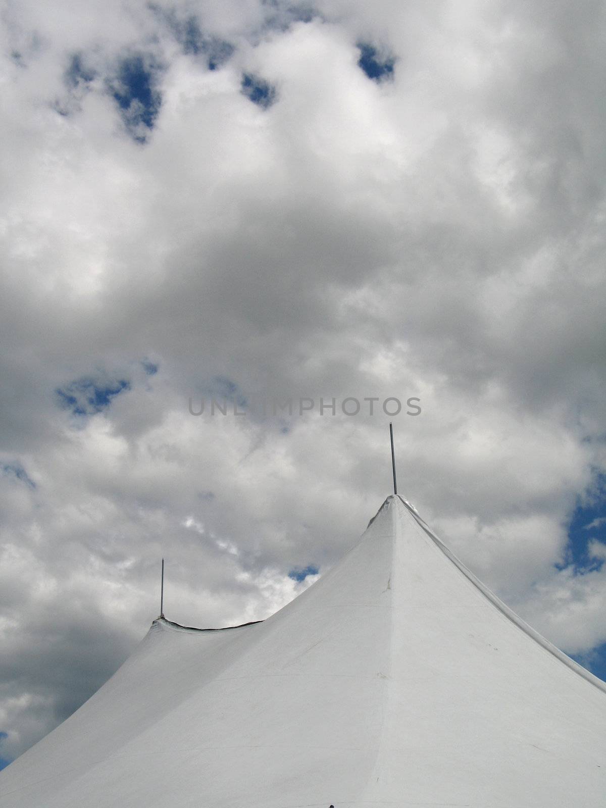white tent by mmm
