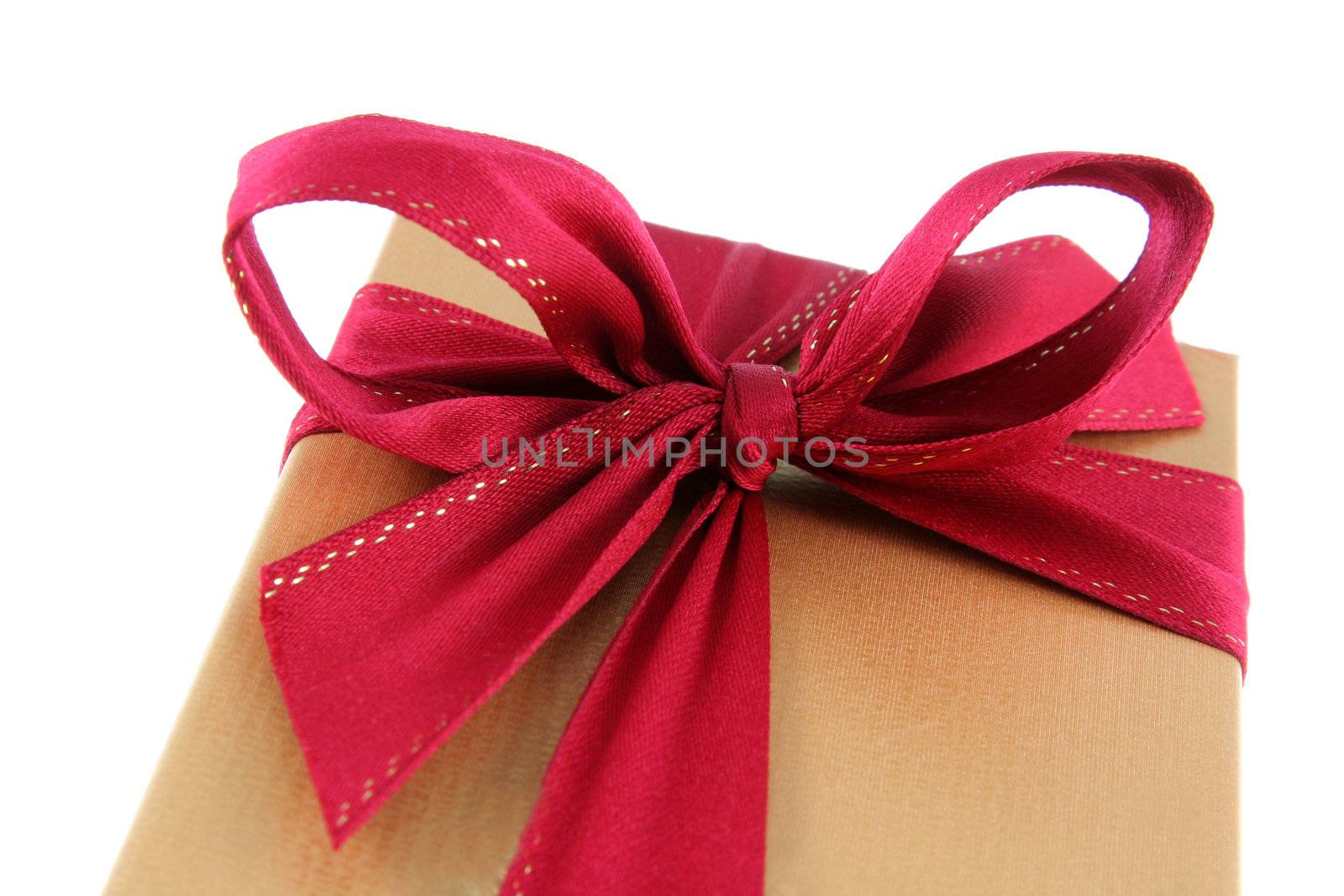 Red Bow Xmas Gift
 by ca2hill