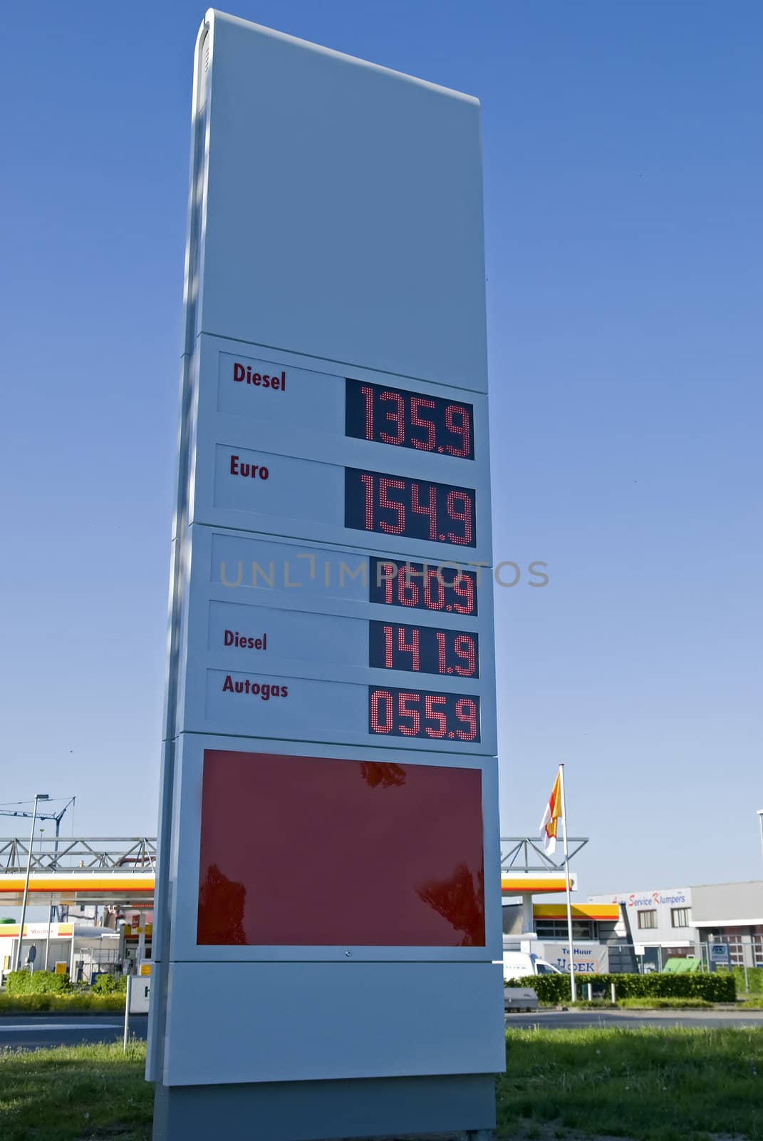 Petrol prices by Gertje