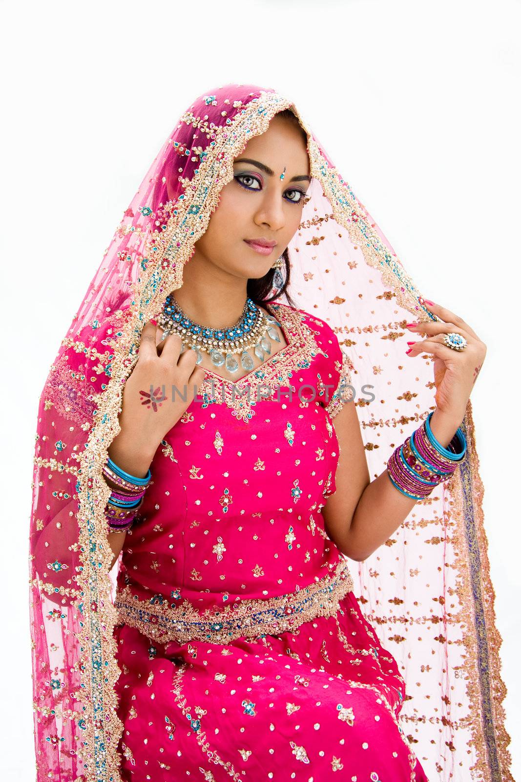 Beautiful Bangali bride by phakimata