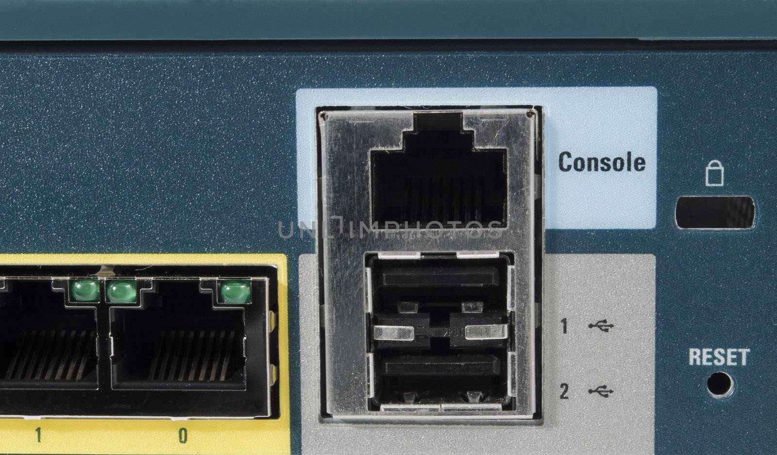 Port console of a ehternet firewall with USB port