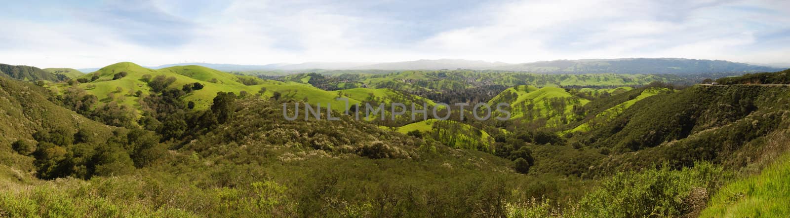 Panoramic view on a sunny day in winter from Mt Diablo state park in California, USA.