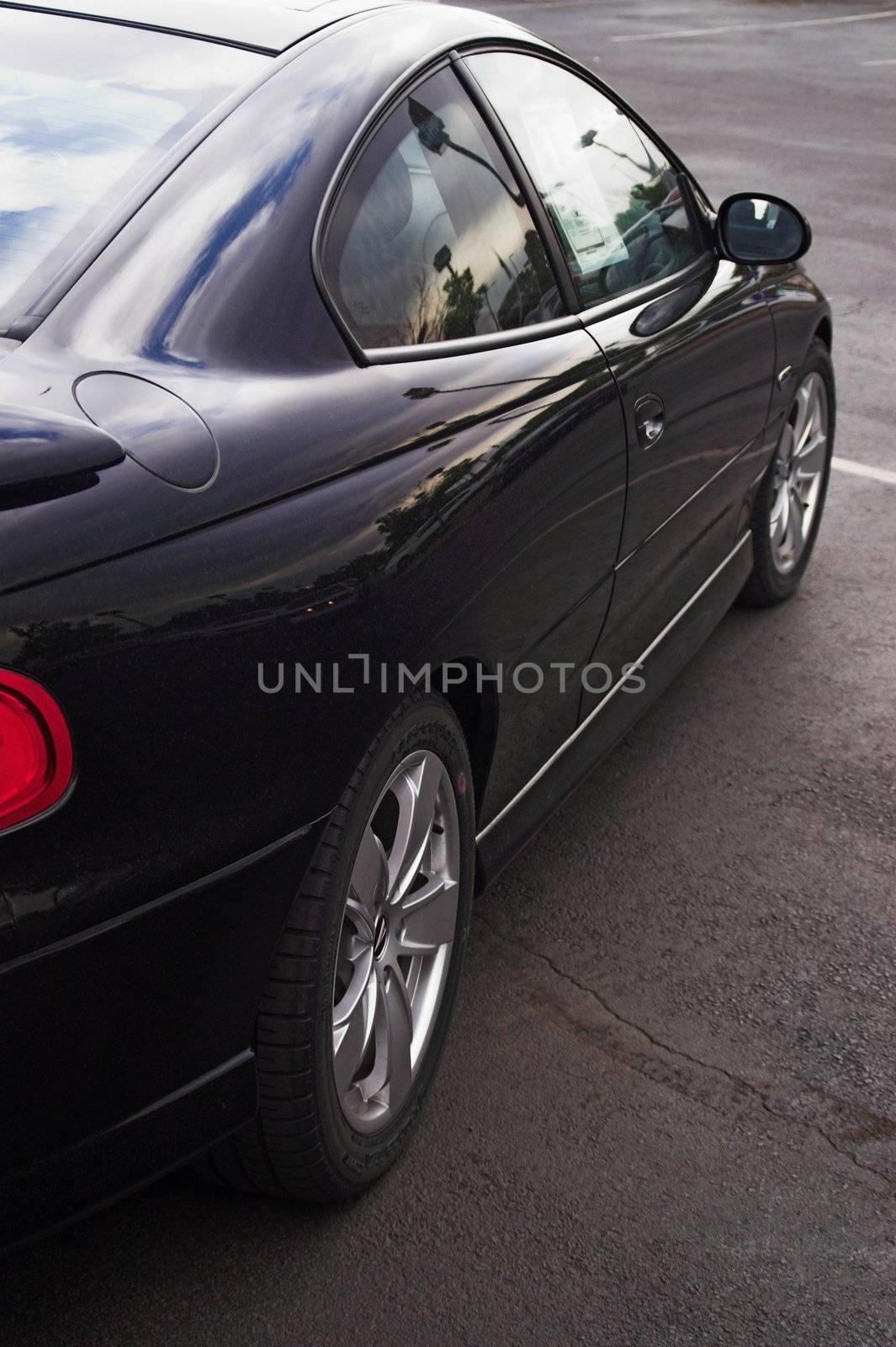 Black 2006 Pontiac GTO side view