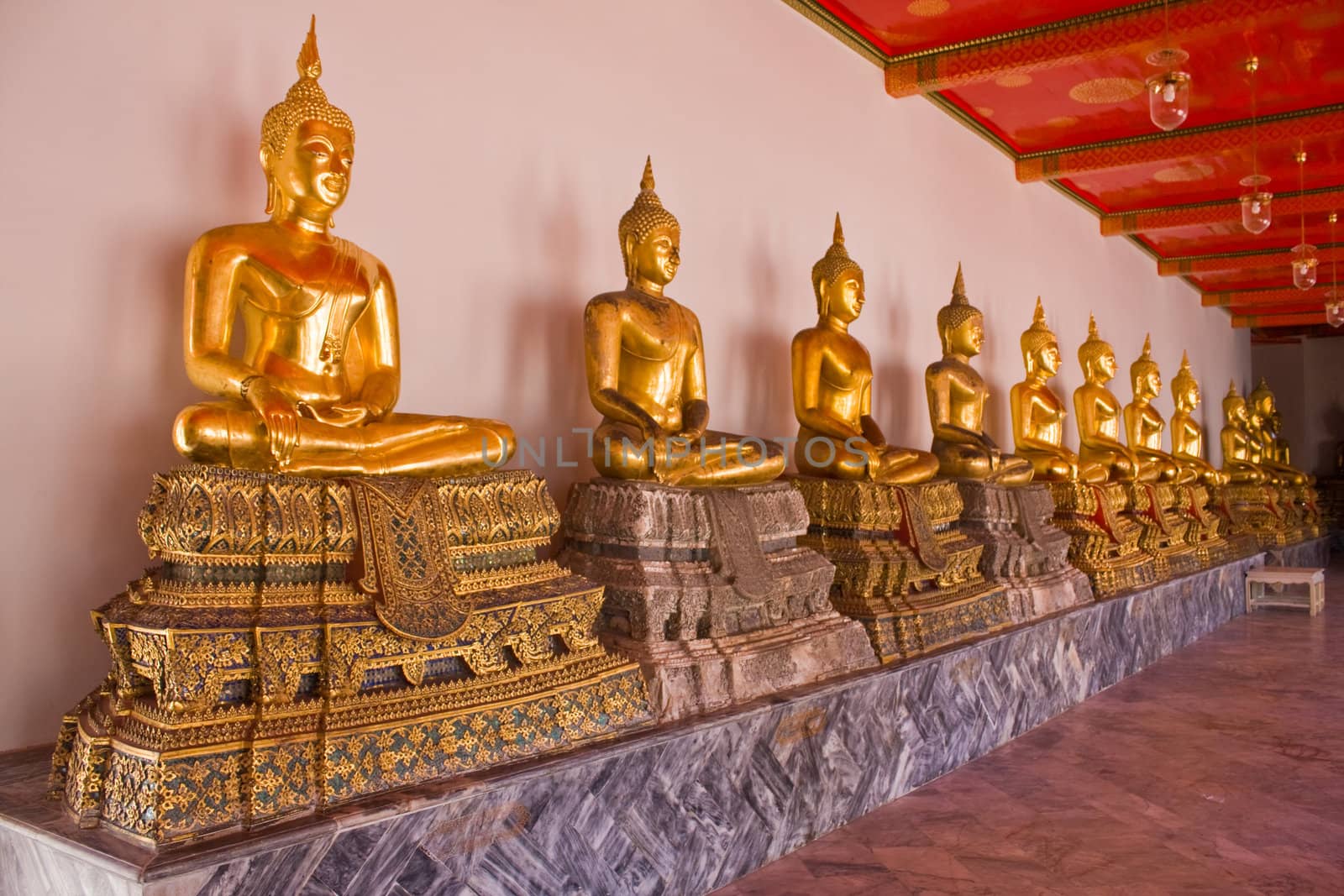Images of Buddha in Wat Pho temple