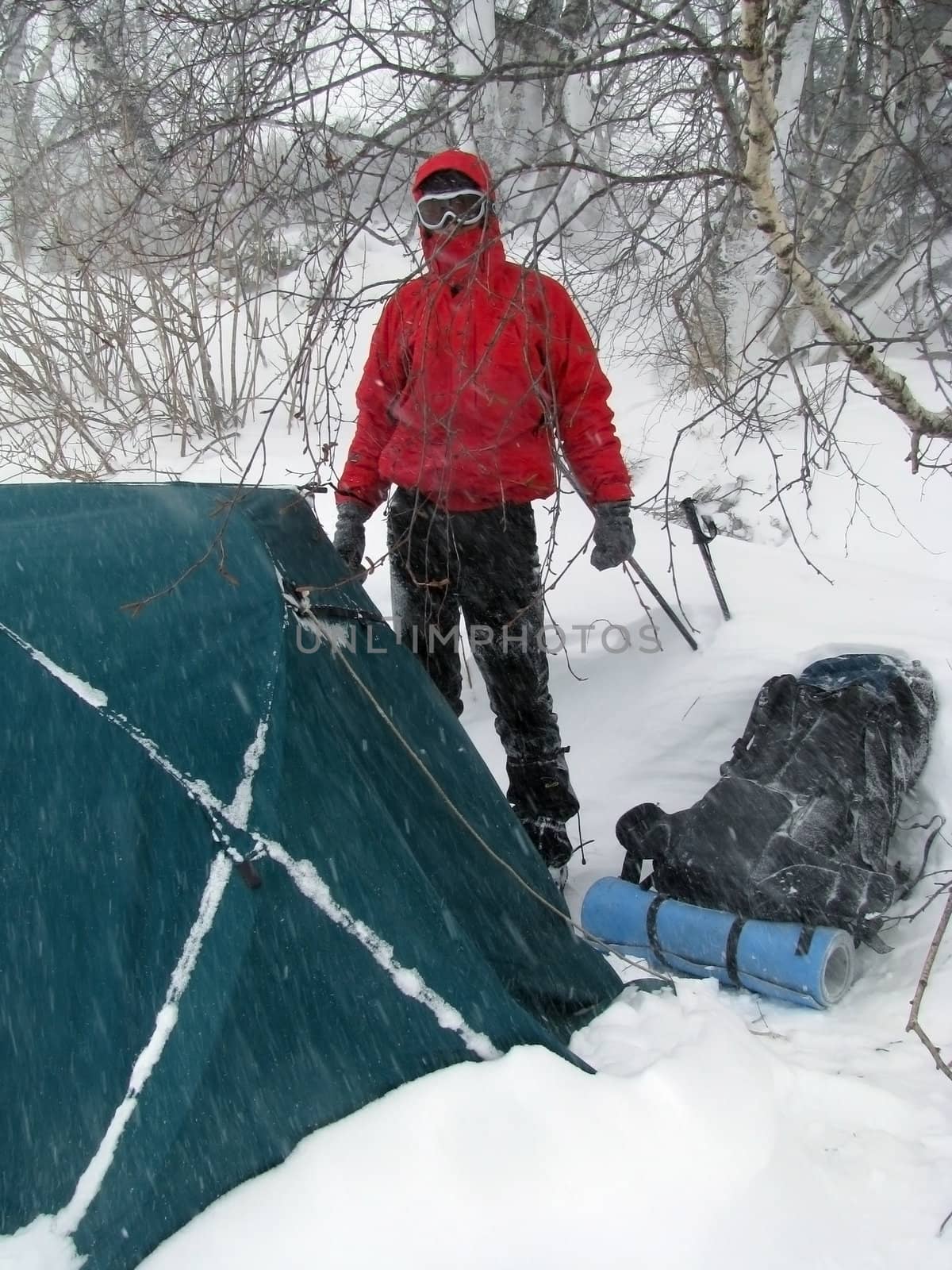 Winter; extreme; tent; march; snow; tourist; expedition; snowstorm; blizzard; is bored; wood; active rest; dues; rucksack; bad weather; nature; man; journey