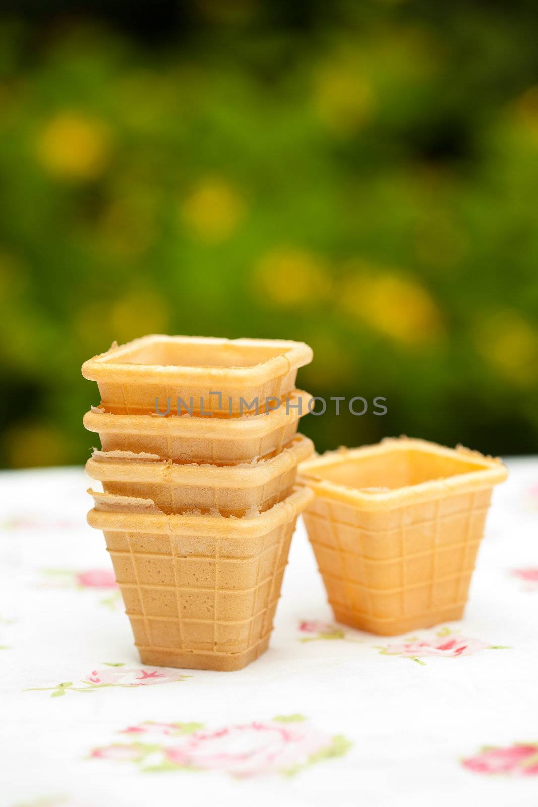 Square icecup holders by Fotosmurf