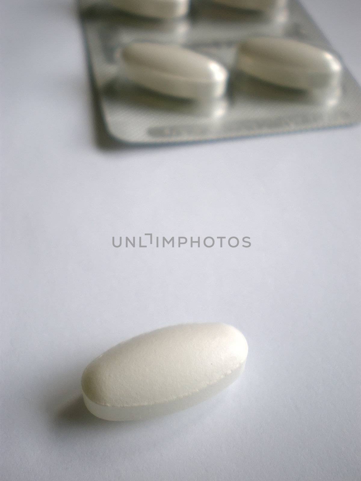 pills by Dessie_bg