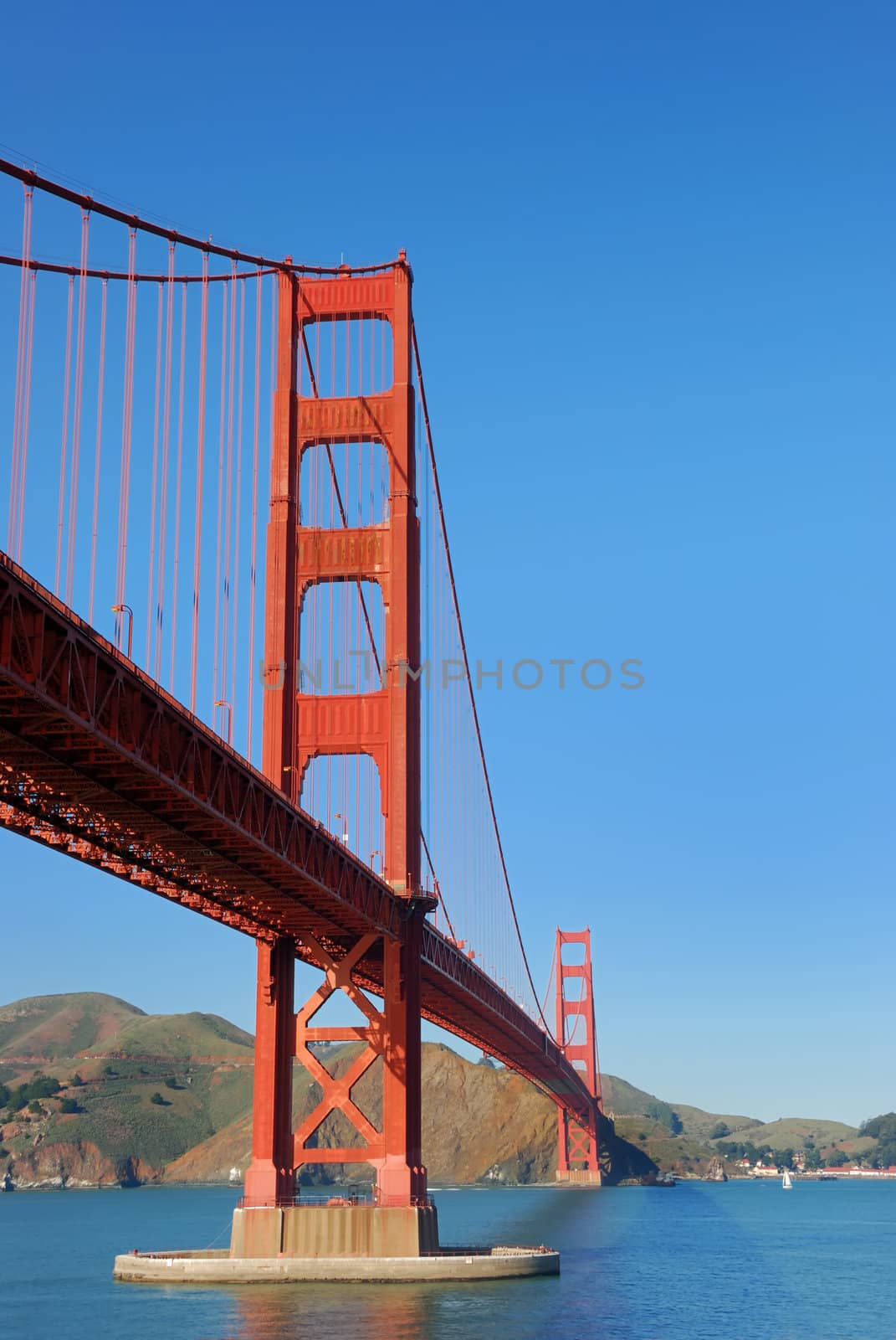 Golden Gate Bridge in San Francisco by goldenangel