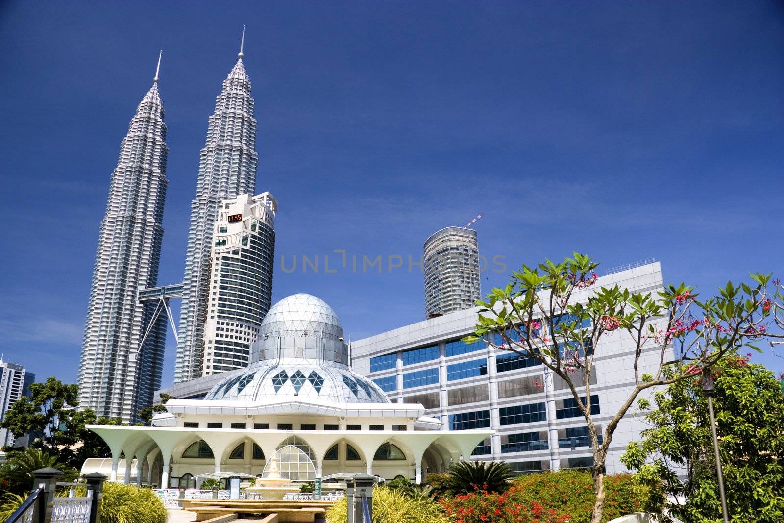 KLCC Mosque by shariffc