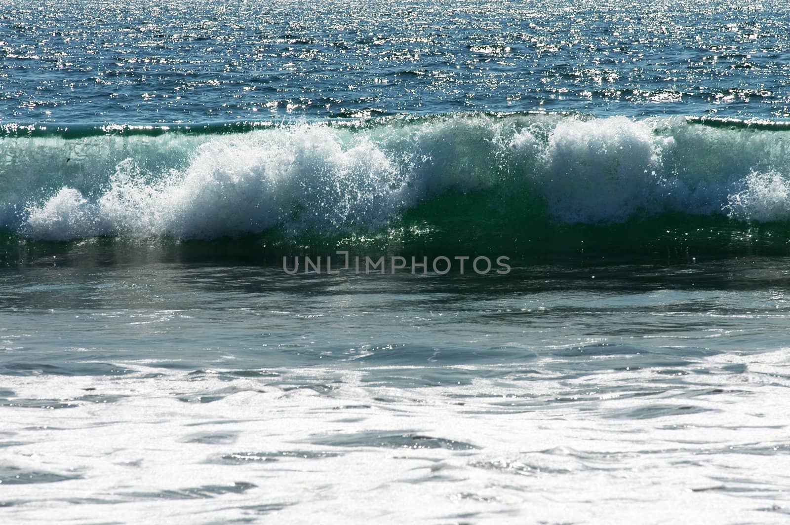 Rolling wave in morning light in Puerto Escondido, Mexico by haak78