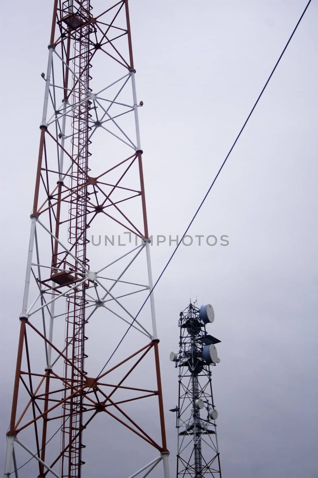 Radio tower by timscottrom