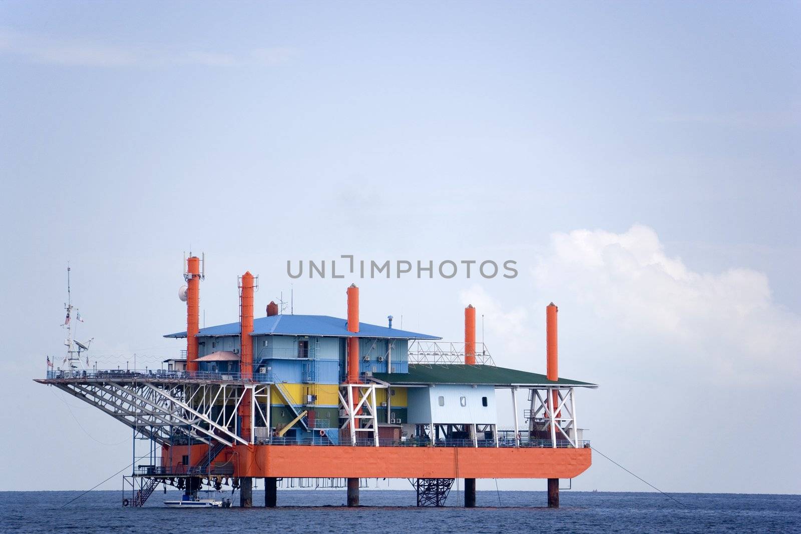 Image of a disued oil rig in Malaysia.