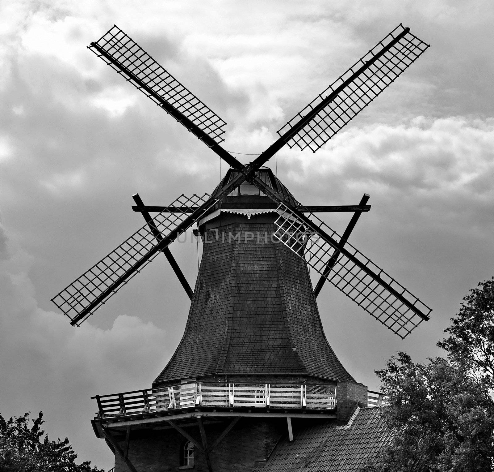 Windmill by FotoFrank