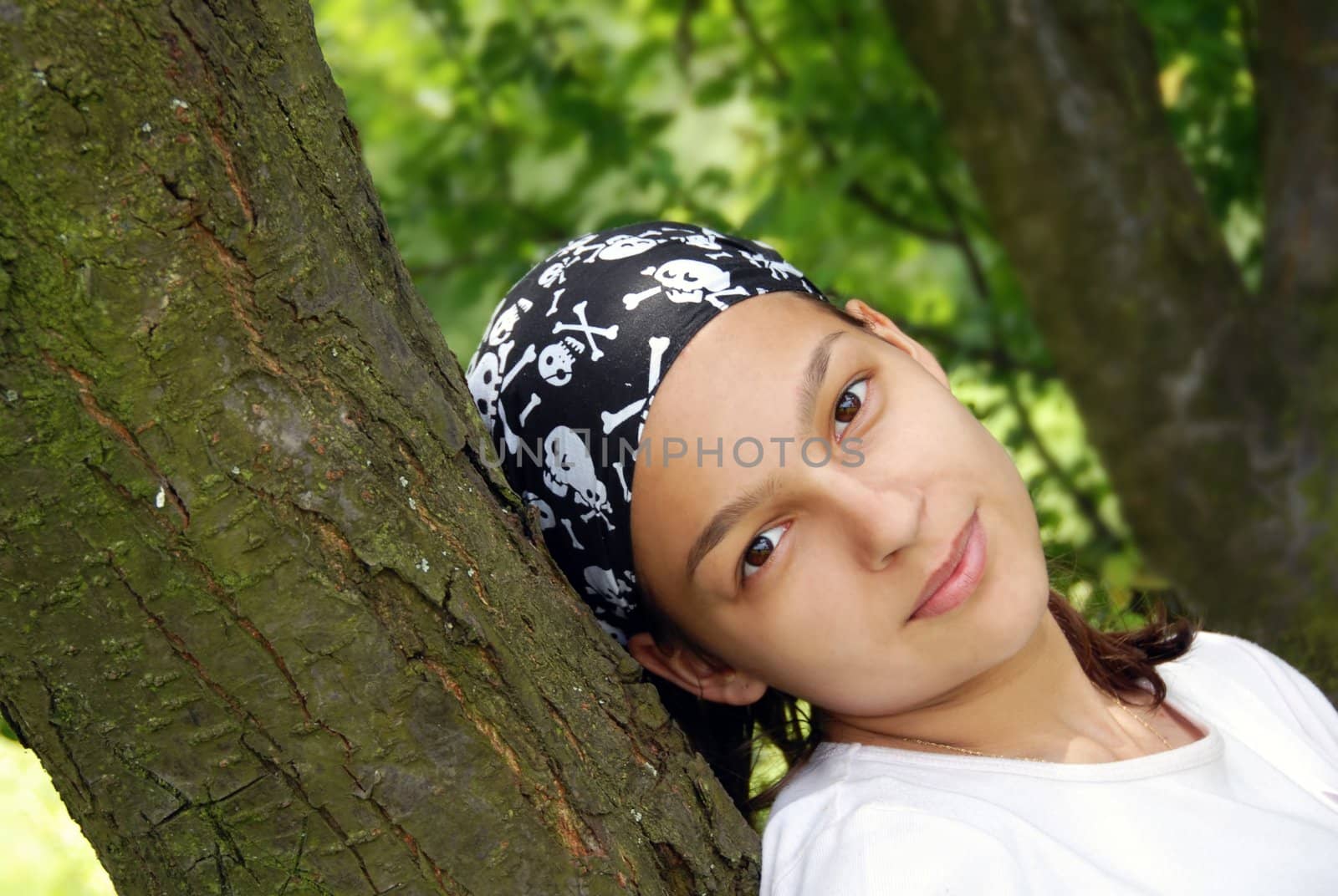 teenage girl portrait outdoor in black fancy kerchief